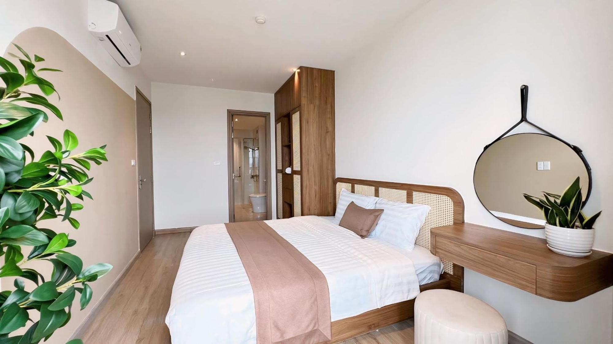 Greenbay Premium Bay * Ha Long