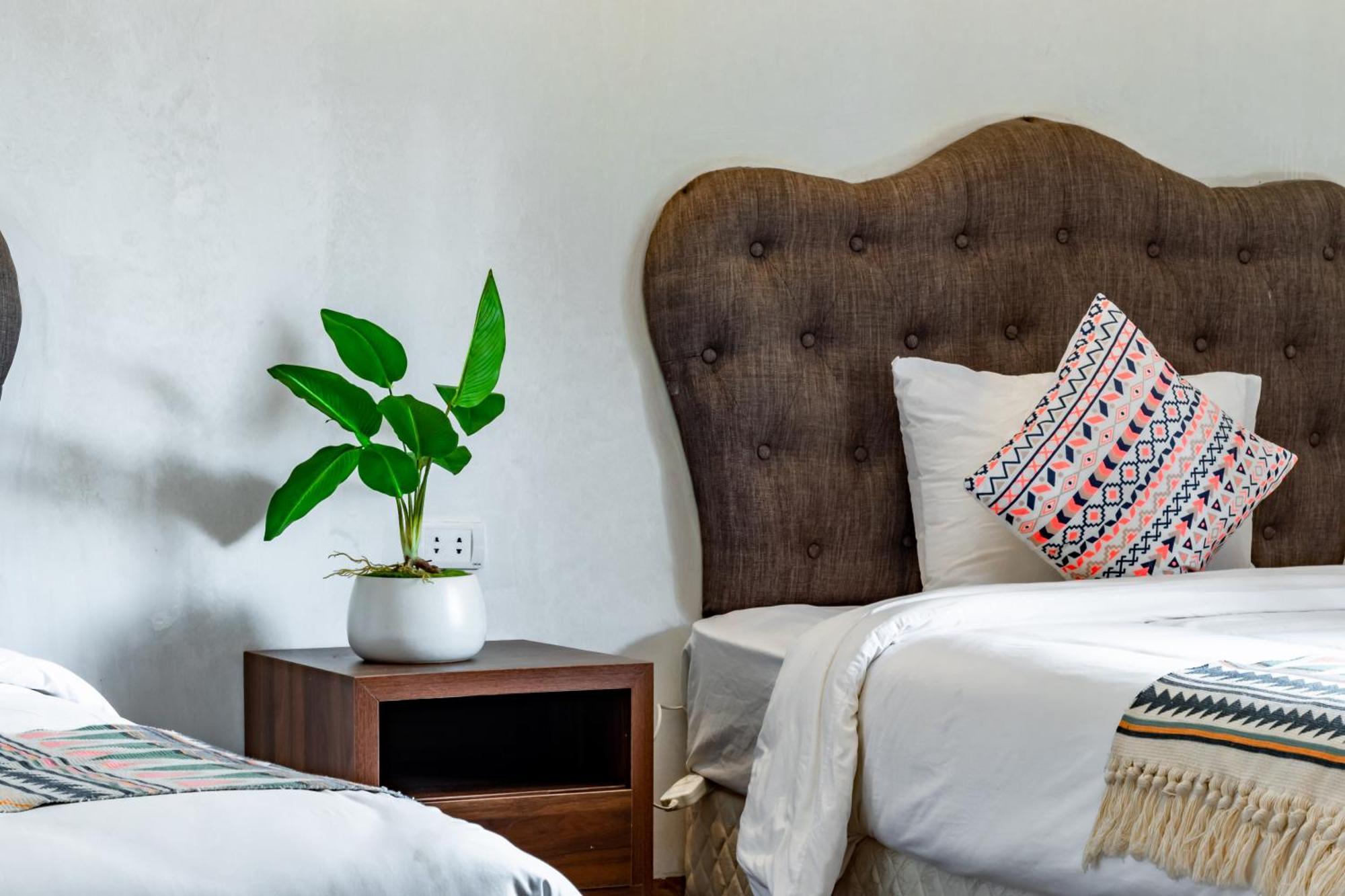 The Upper House Hotel 2*