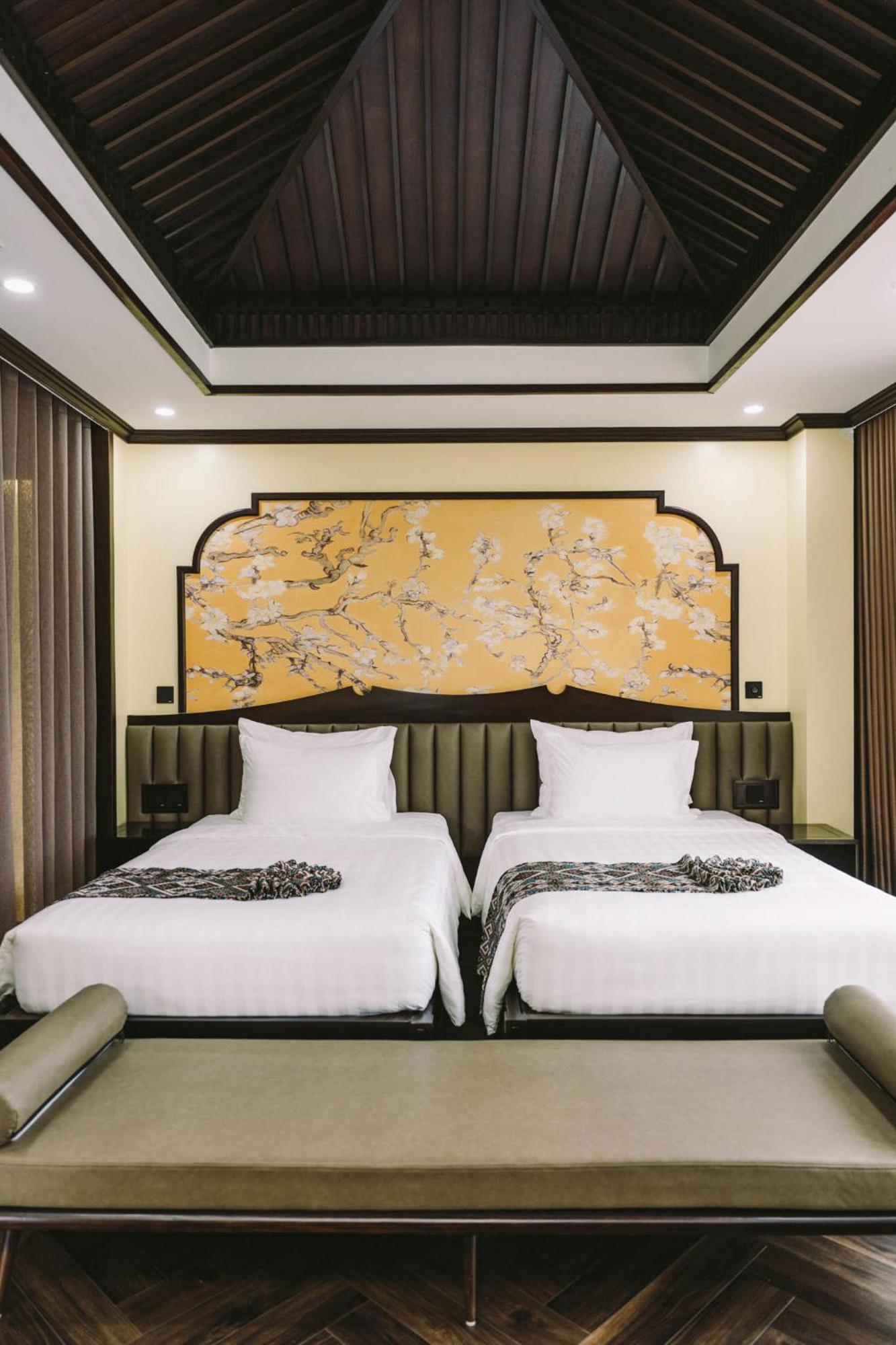 Resort Legacy Hill & Hoa Binh