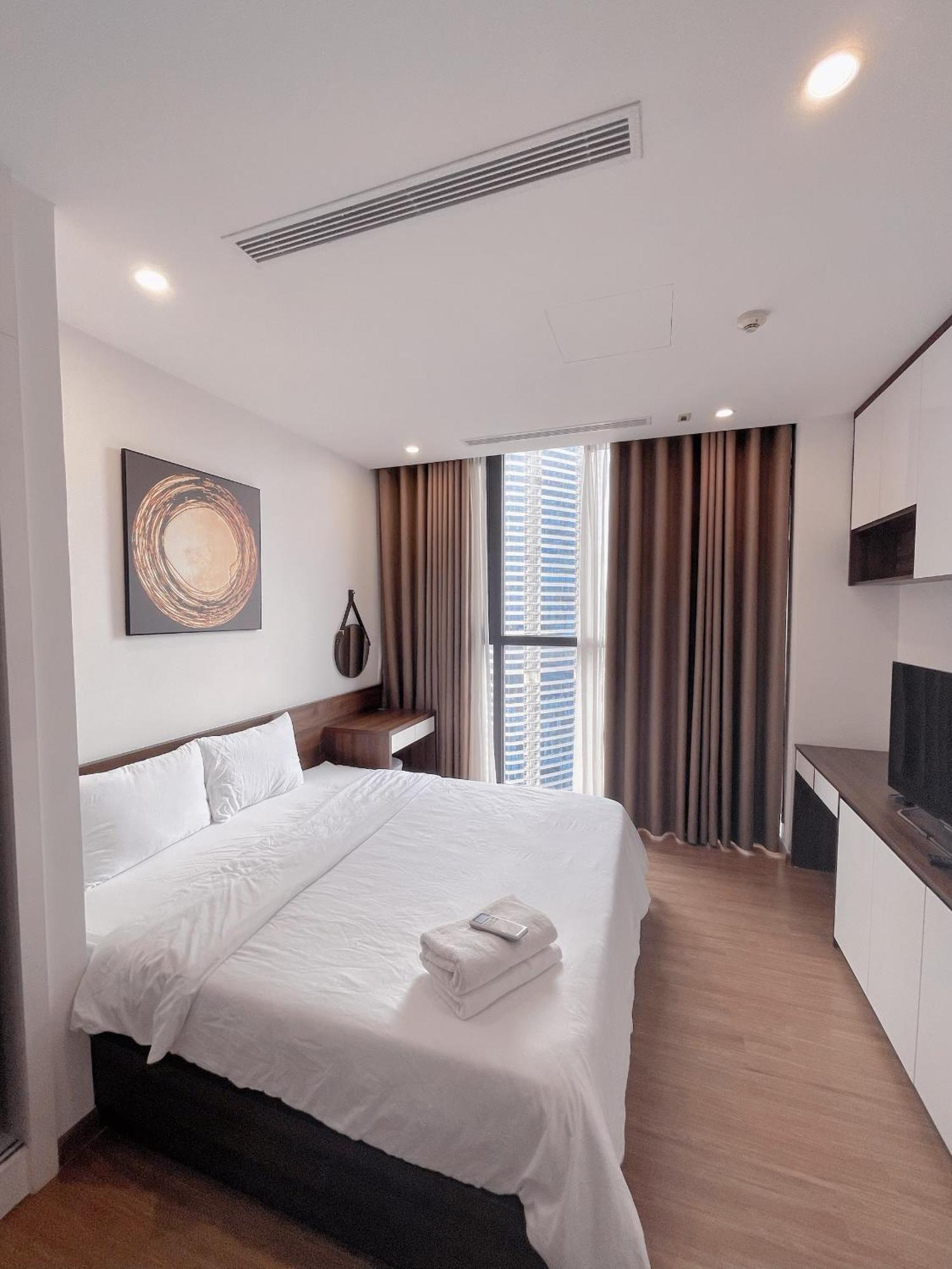 - Vinhomes Skylake - Luxury Services - Galaxyhouse Apartment Hanoi