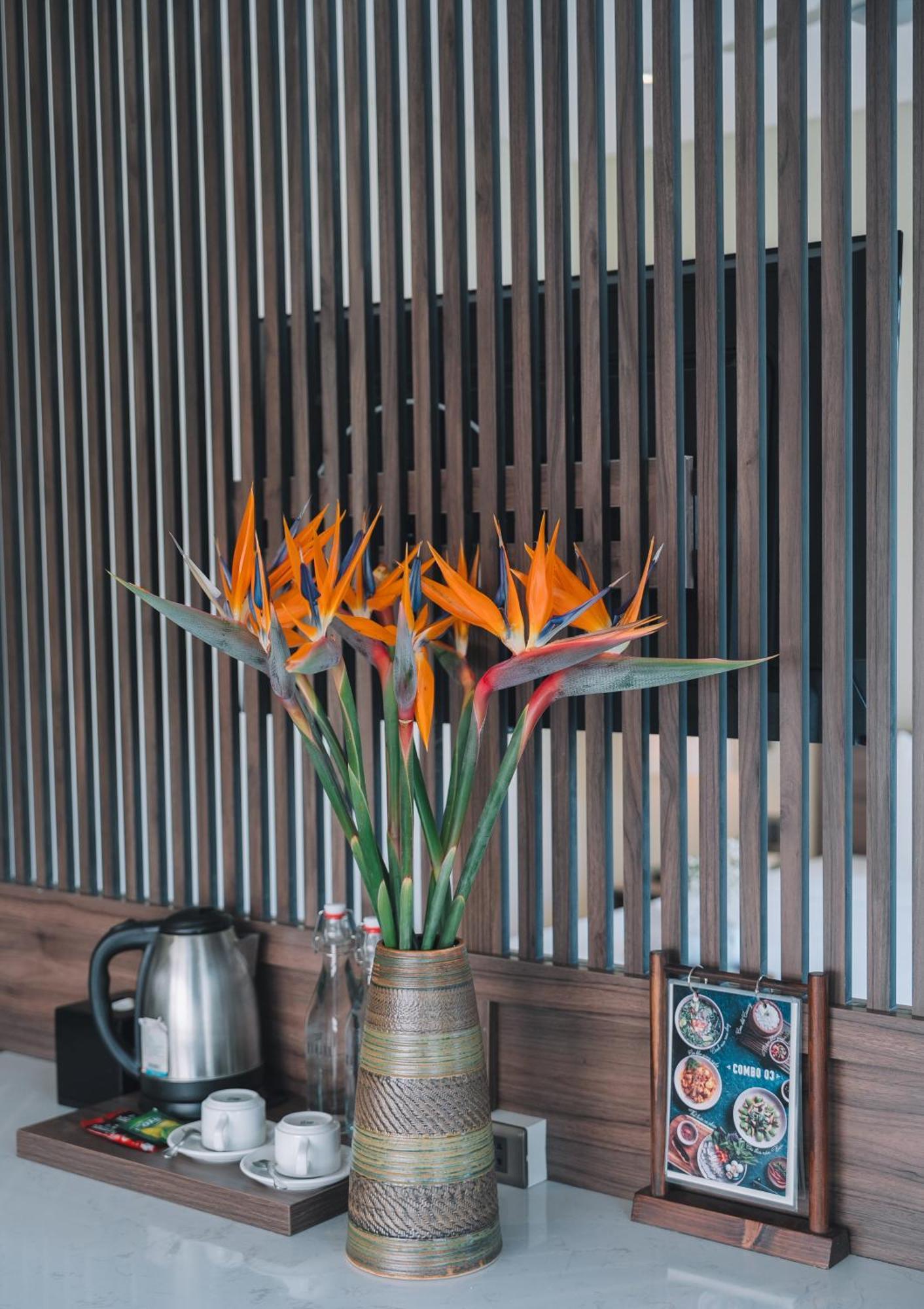 Canary Hotel 3*