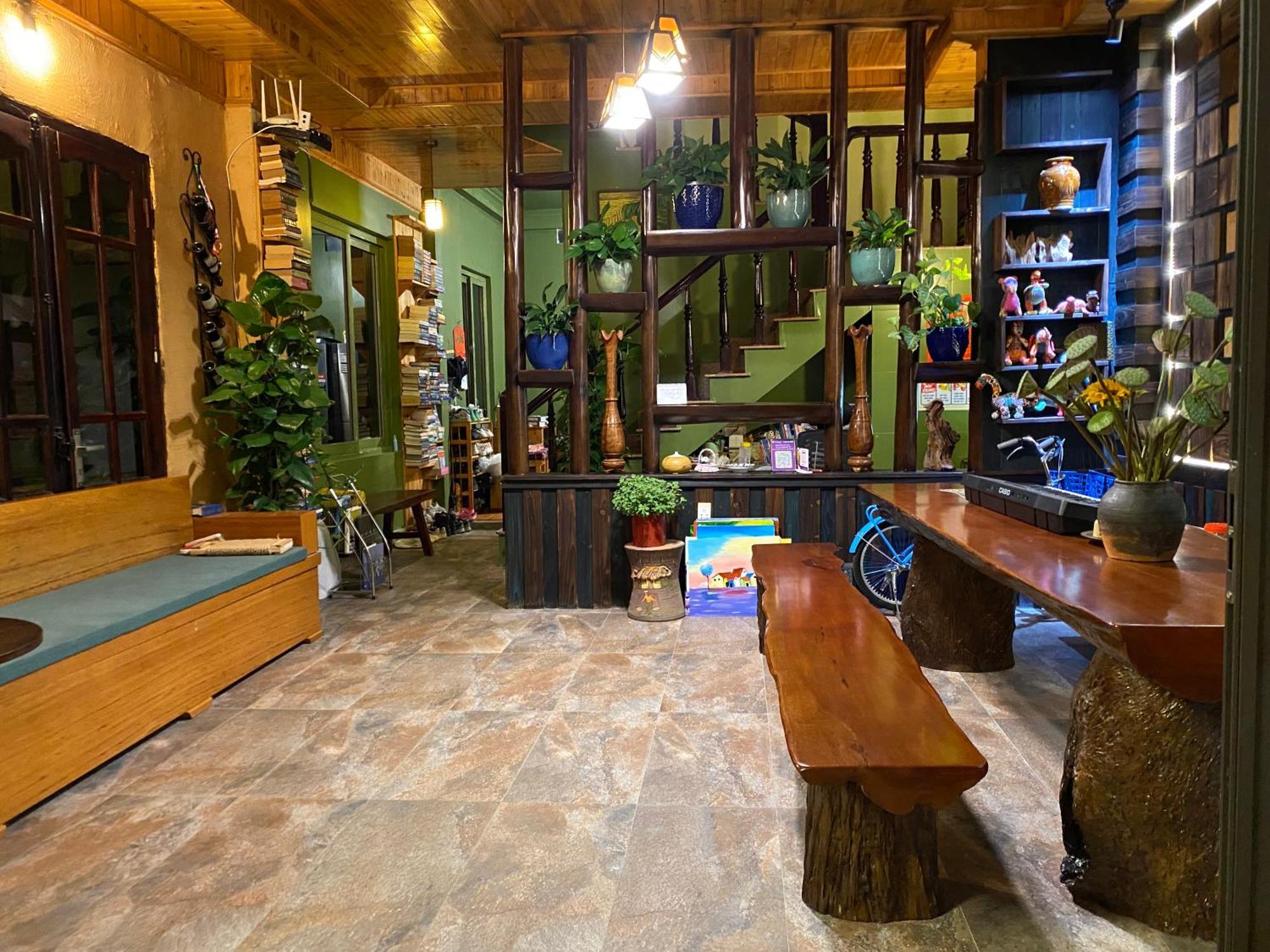 Khách sạn Botanic