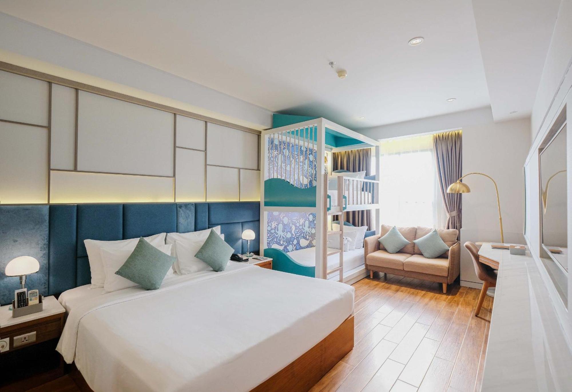 Seaesta Hotel 4*
