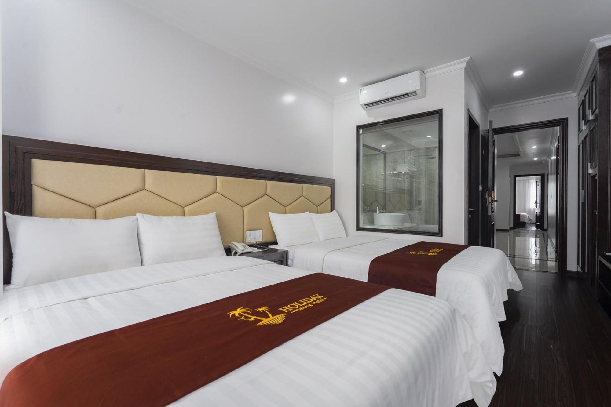 Holidayhotelhalong 4*