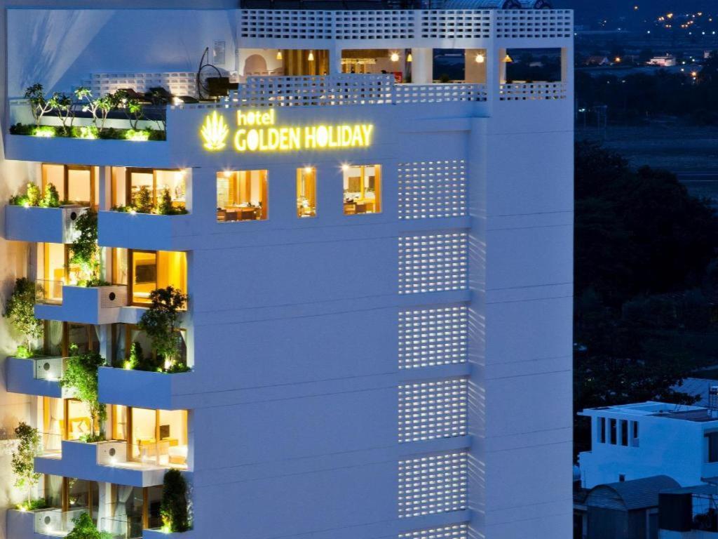 Golden Hotel 3*