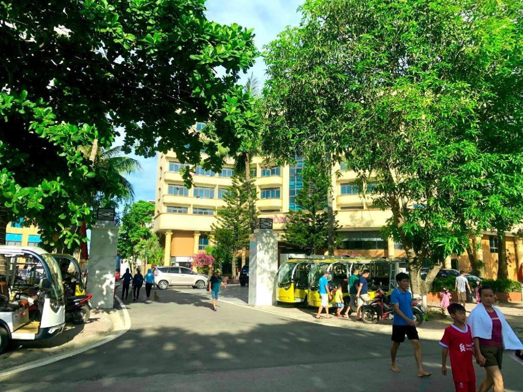 Hon Ngu Cửa Lò