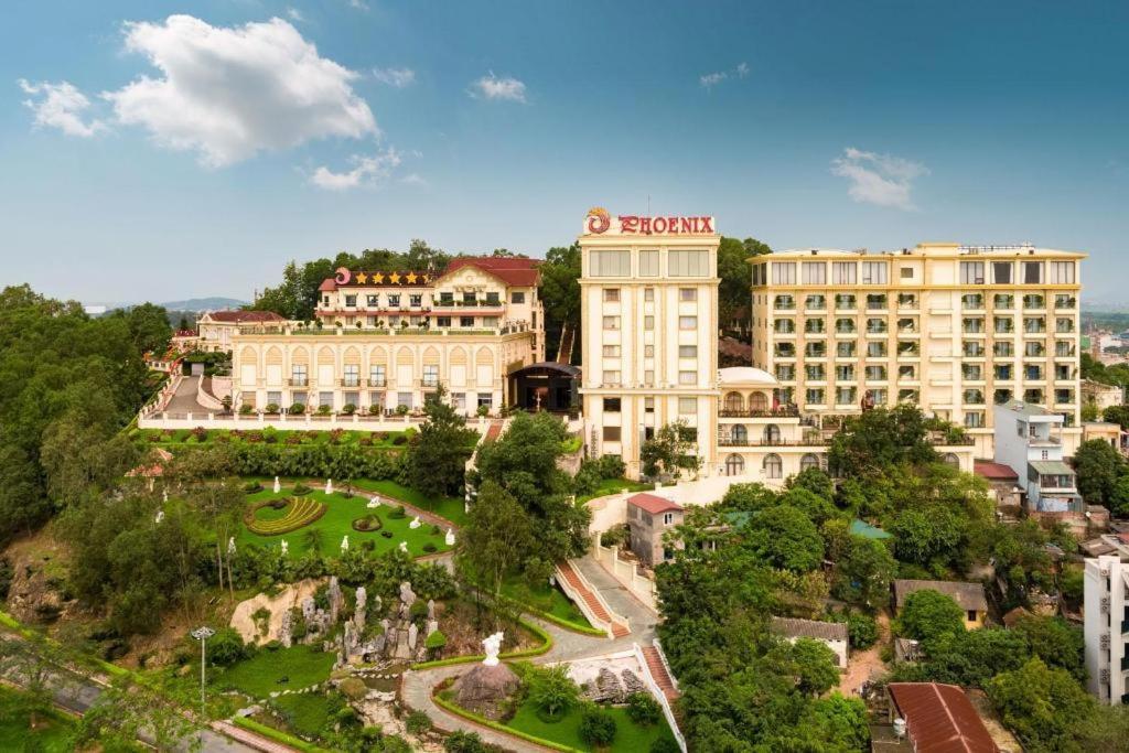 Phoenix Resort 5*