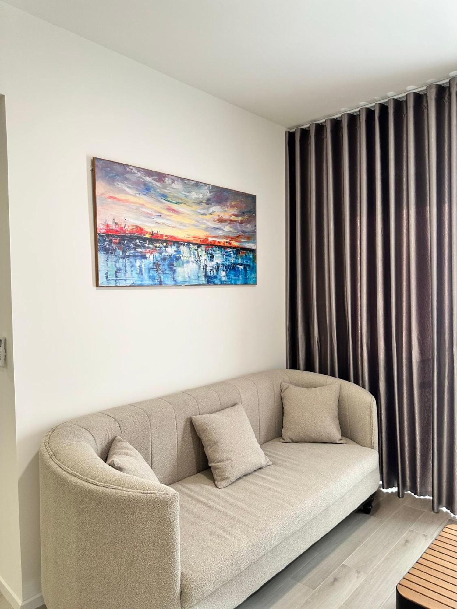 Helen 5 Star Apartment
