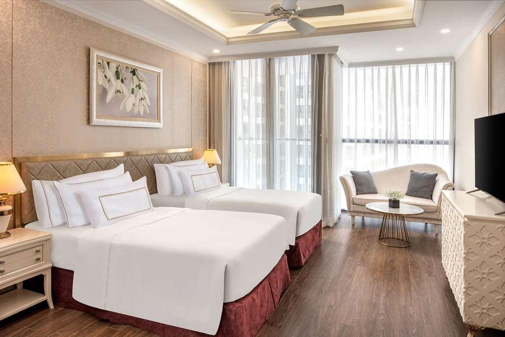 Melia Vinpearl Empire Hotel 5*
