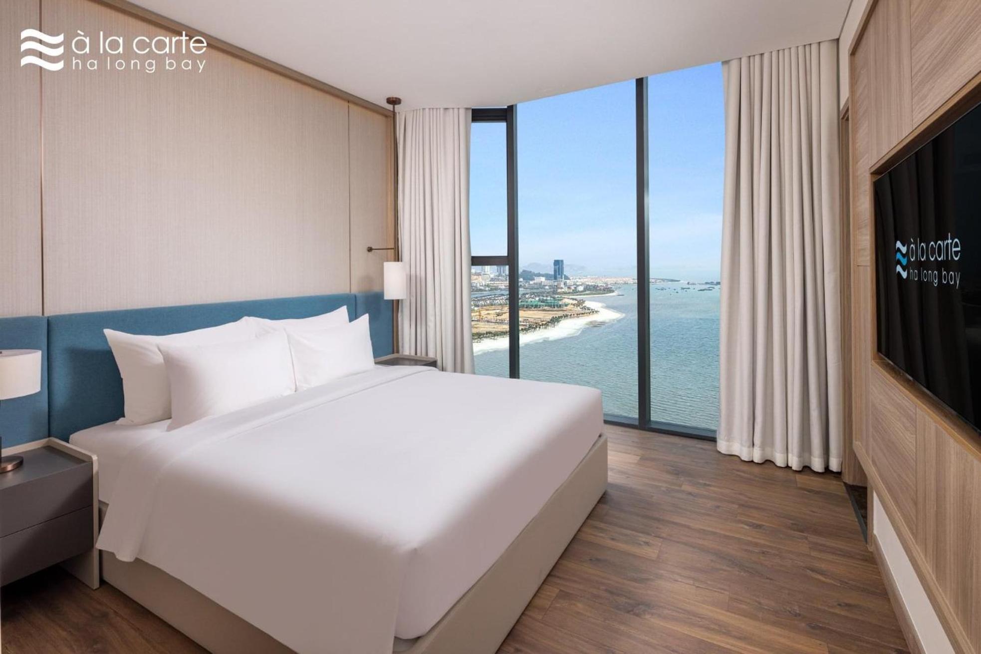 Khach San A Lacarte Bay, Ngay Mat Bien, Mien Phi Be Boi Hotel