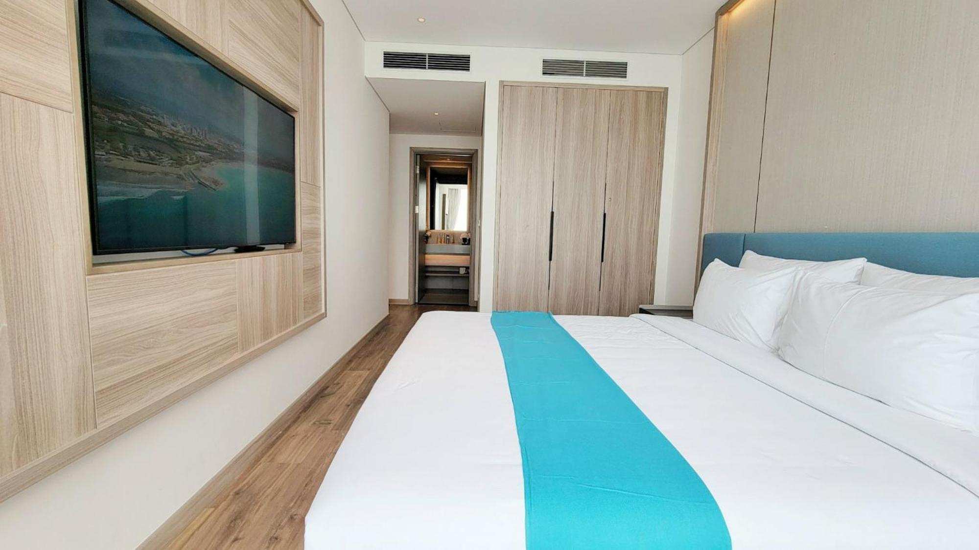 Hotel Khach San A Lacarte Bay, Ngay Mat Bien, Mien Phi Be Boi 5*