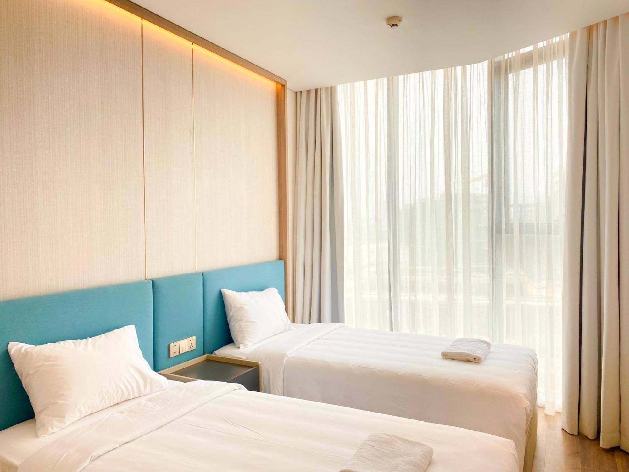 Hotel Khach San A Lacarte Bay, Ngay Mat Bien, Mien Phi Be Boi Ha Long