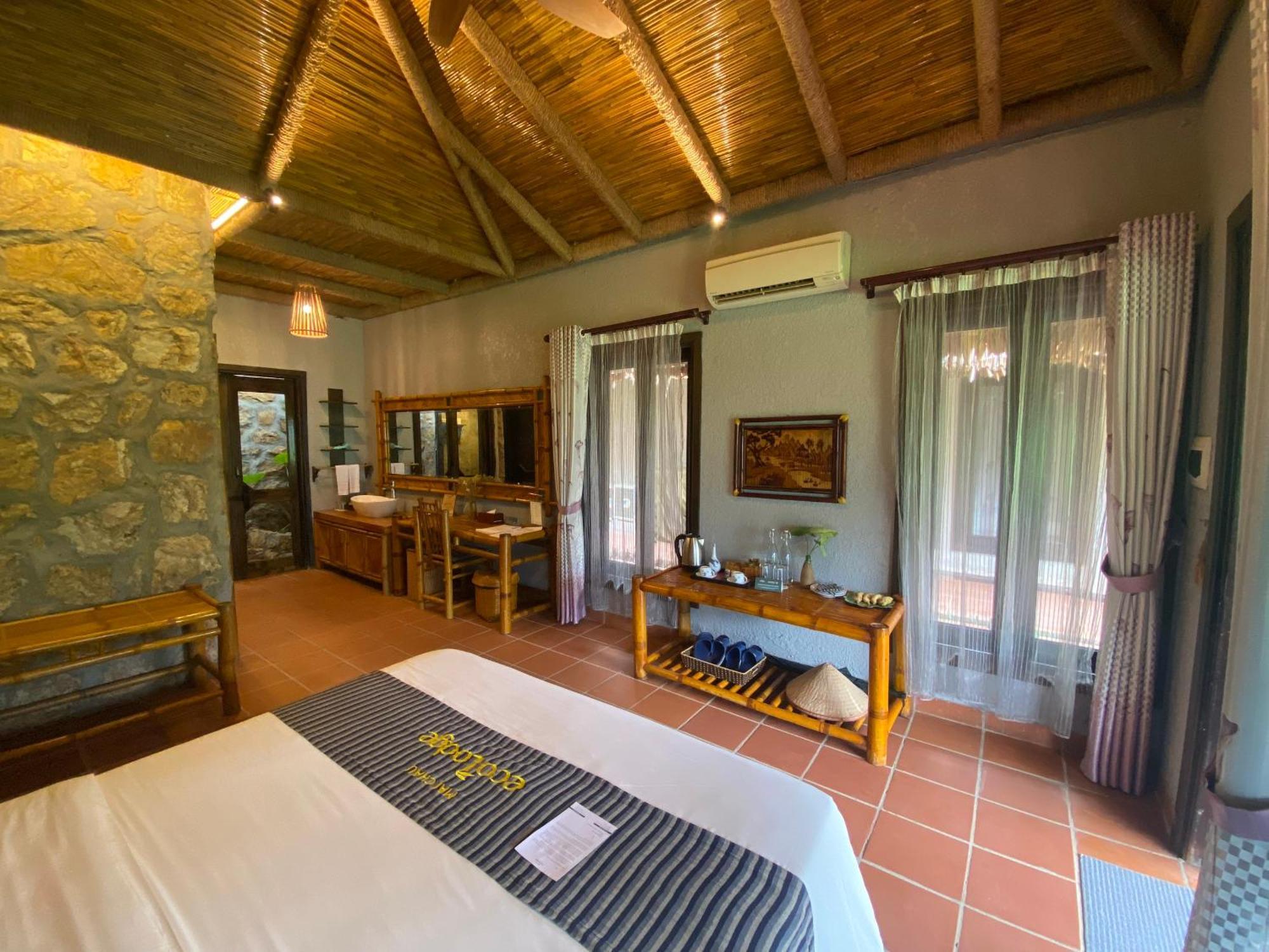 Mai Chau Ecolodge 4*