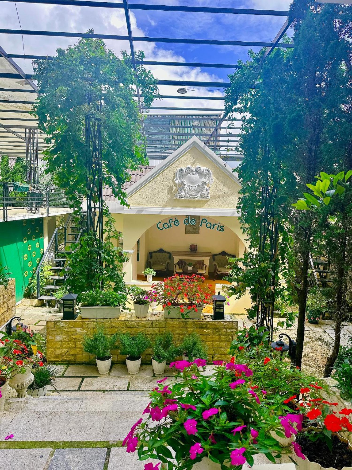 Le Petit Paris Khách sạn