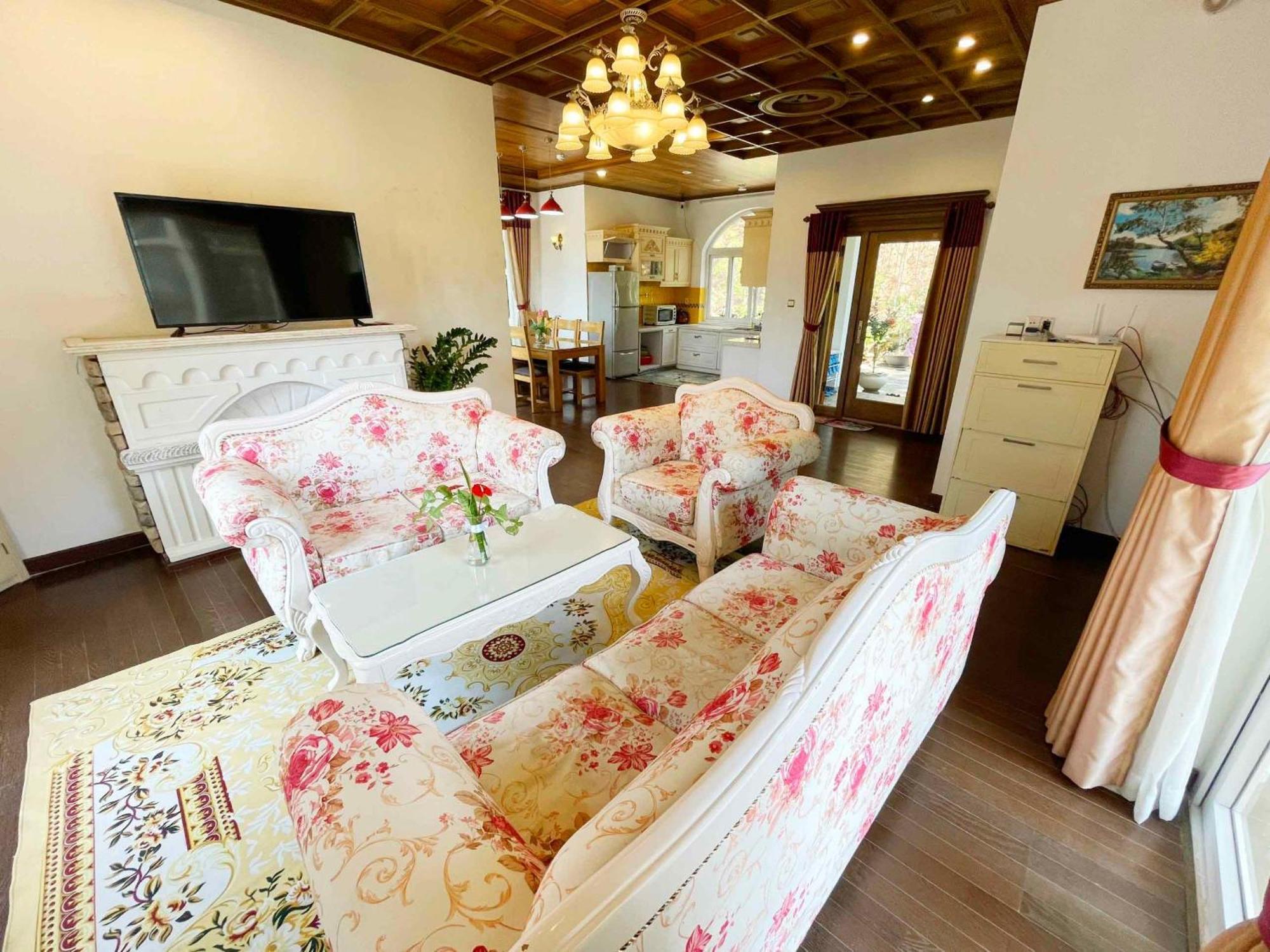 Luxury Khoi Nghia Bac Son Gan Cho Dem - Gan Ho Xuan Huong * Da Lat