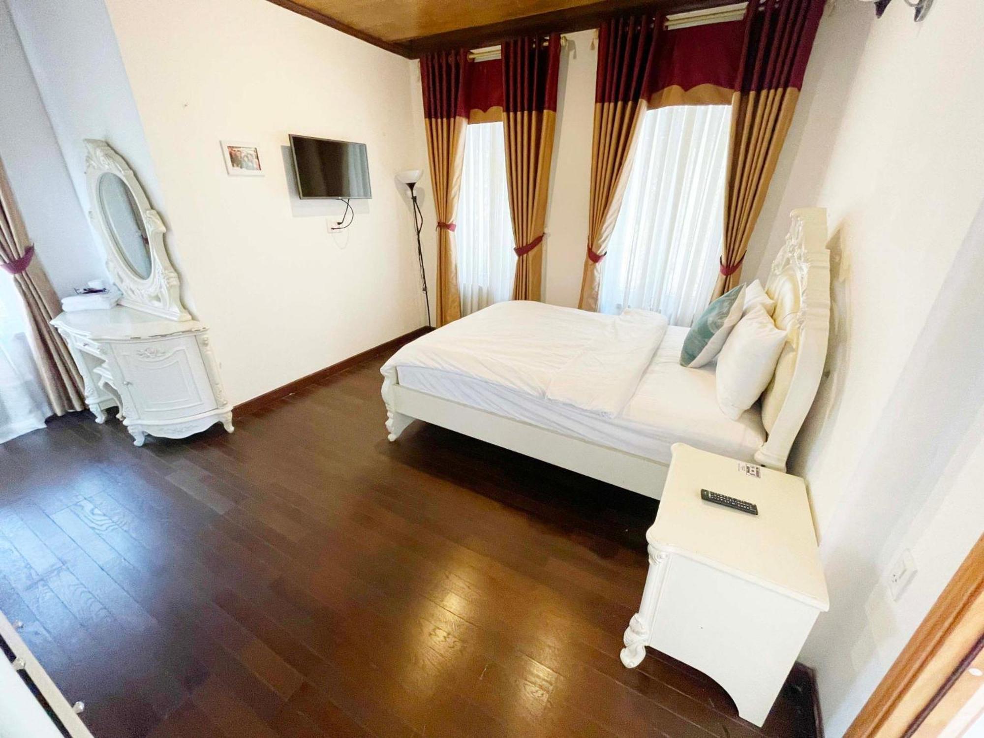 Luxury Khoi Nghia Bac Son Gan Cho Dem - Gan Ho Xuan Huong Villa Da Lat