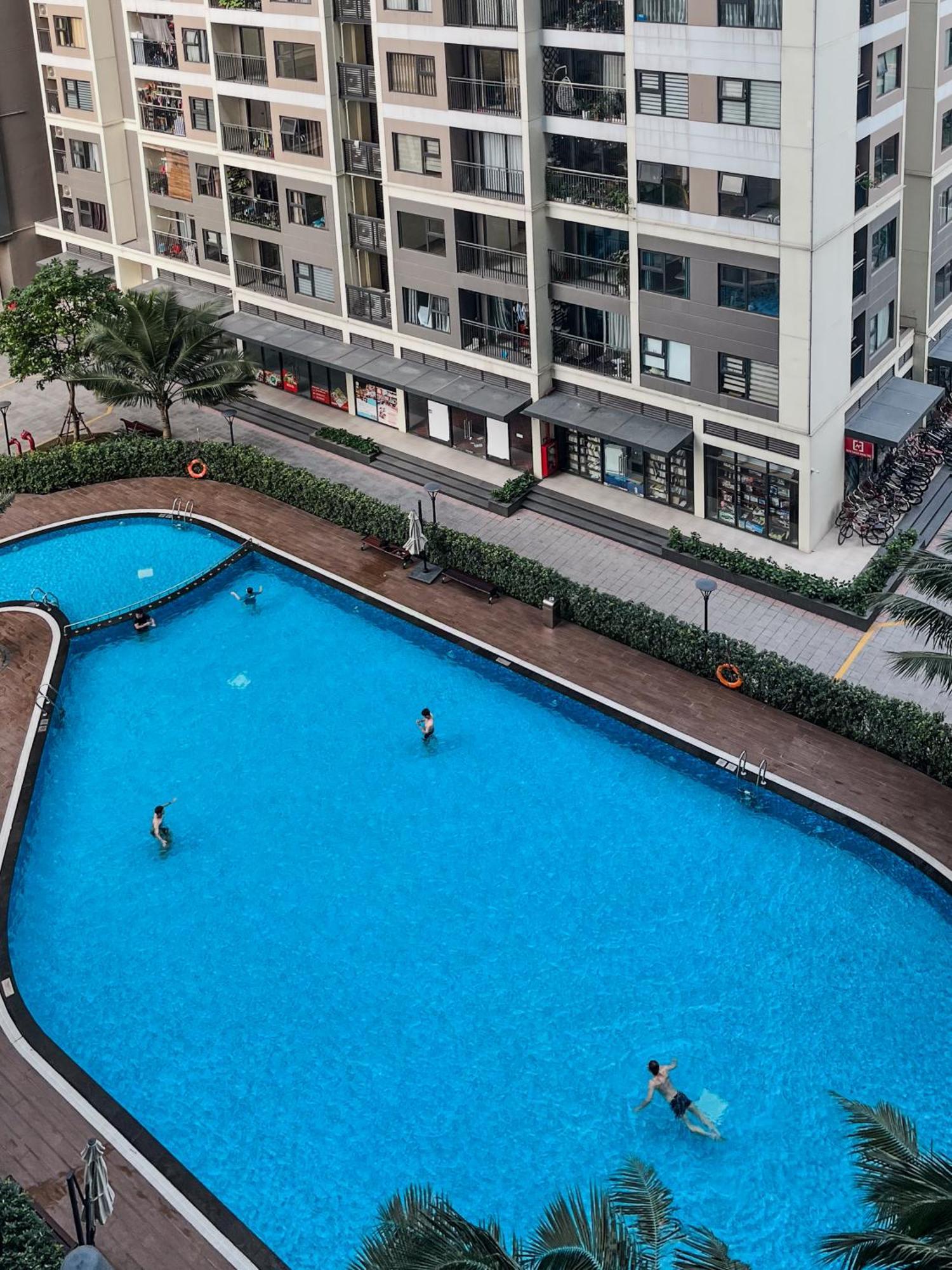 1br Vinhomes Balcony! Bauhaus Style Cozy House Hanoi