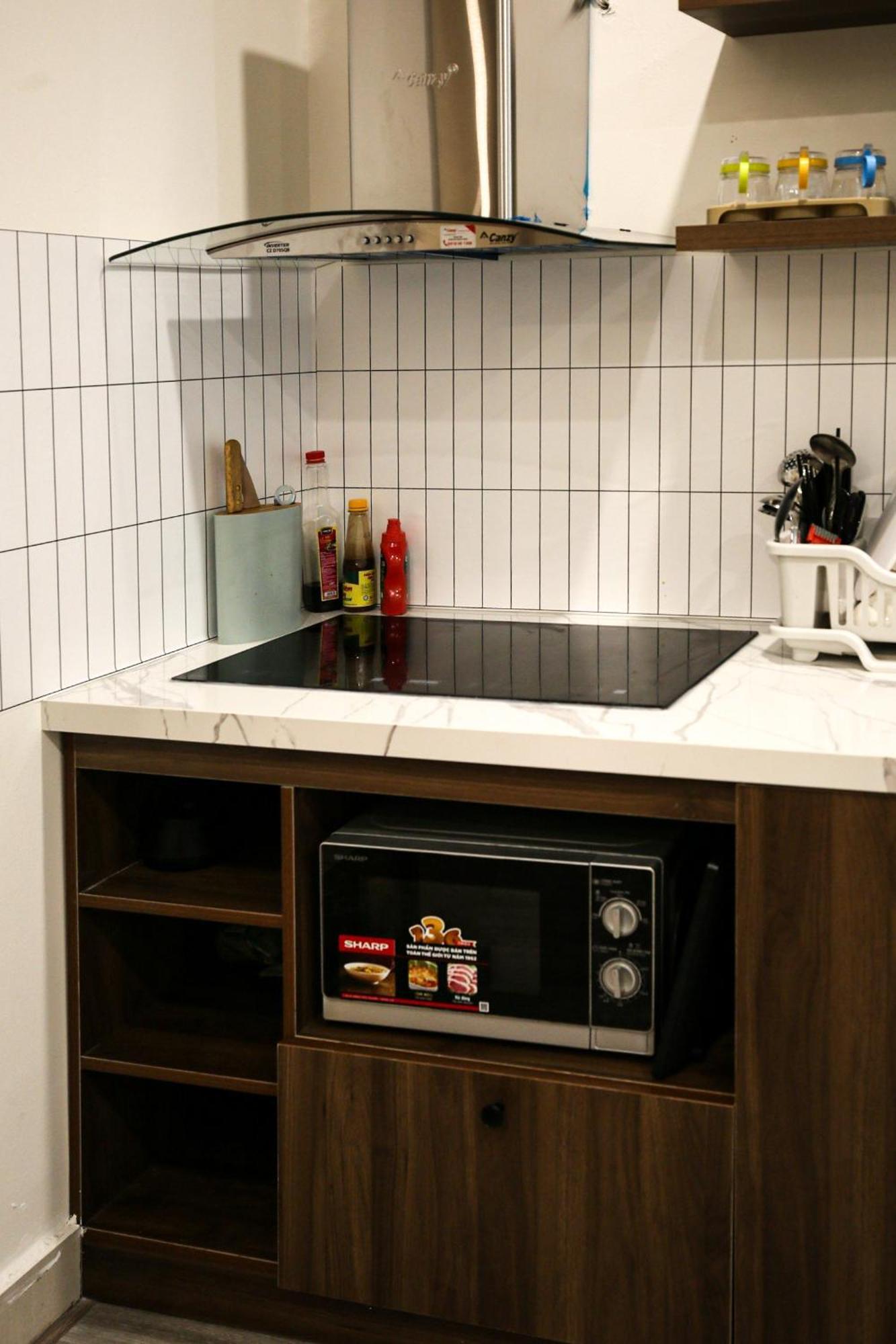 Apartment 1br Vinhomes Balcony! Bauhaus Style Cozy House
