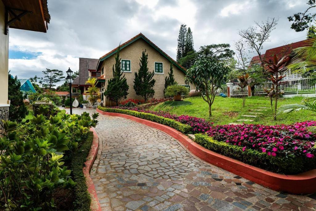 Tea Resort