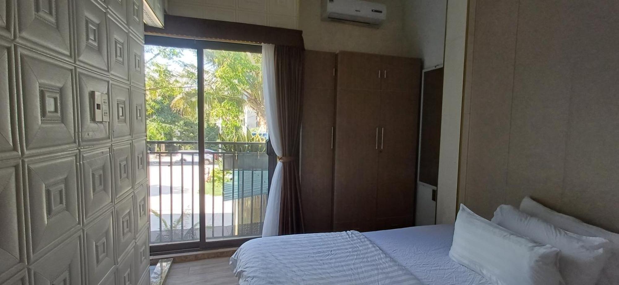 Seashine Apartment *