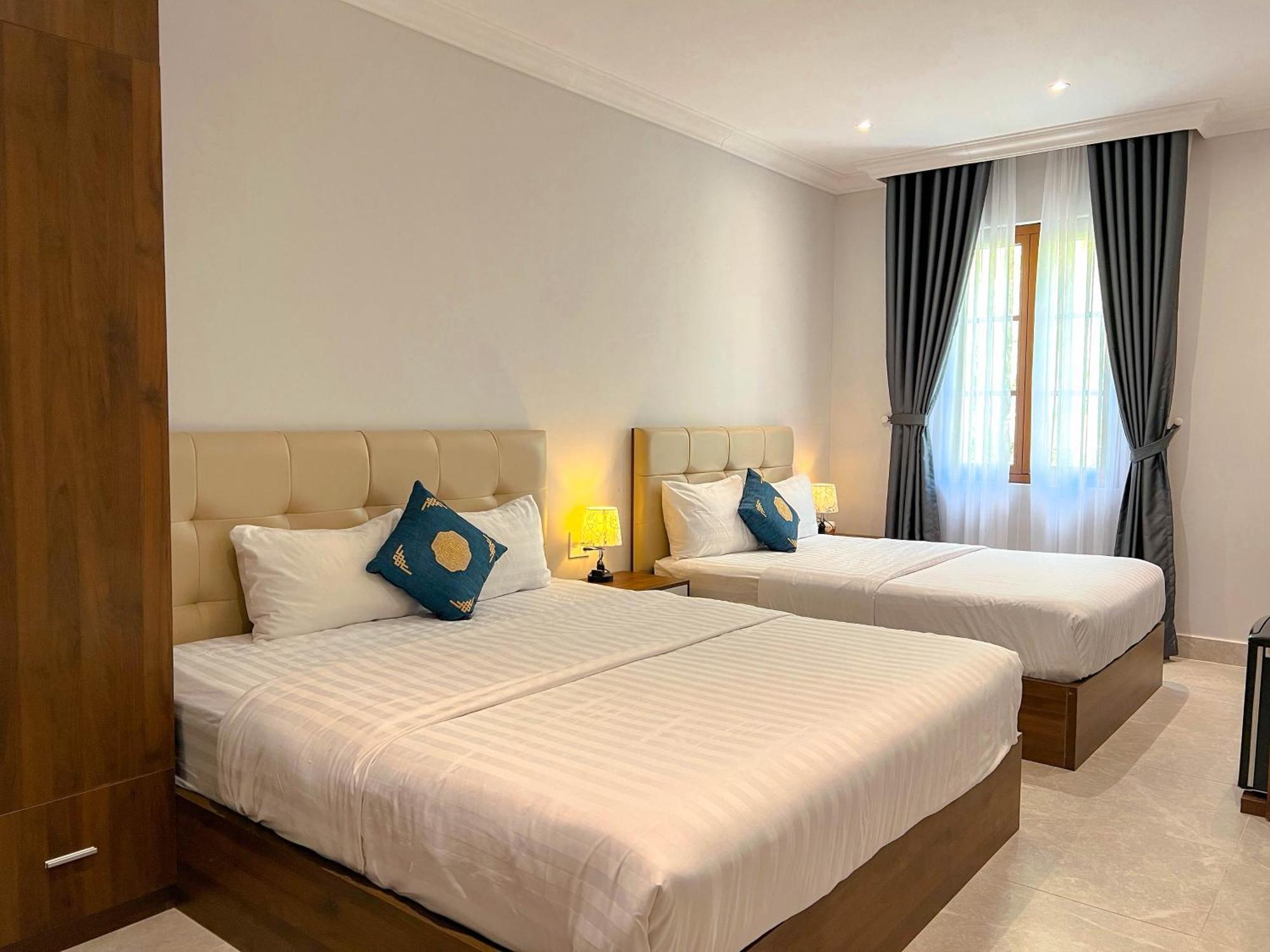 Aparthotel Linda - Sunset Town -