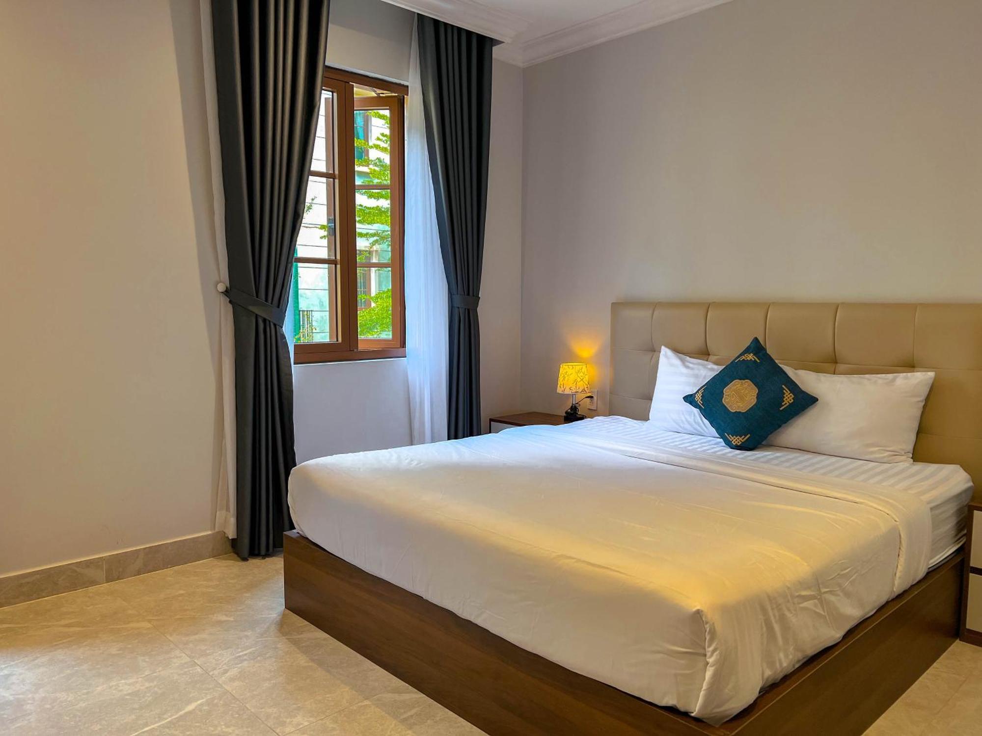 Linda - Sunset Town - Phu Quoc