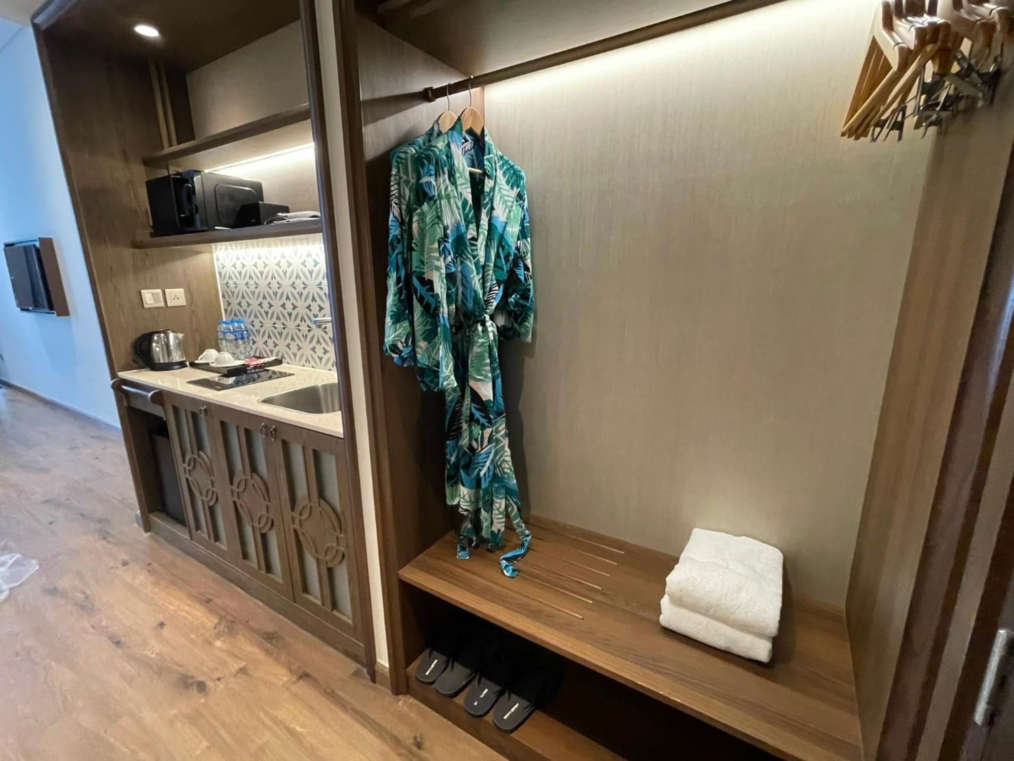 Apec Mandala Hotel 5*