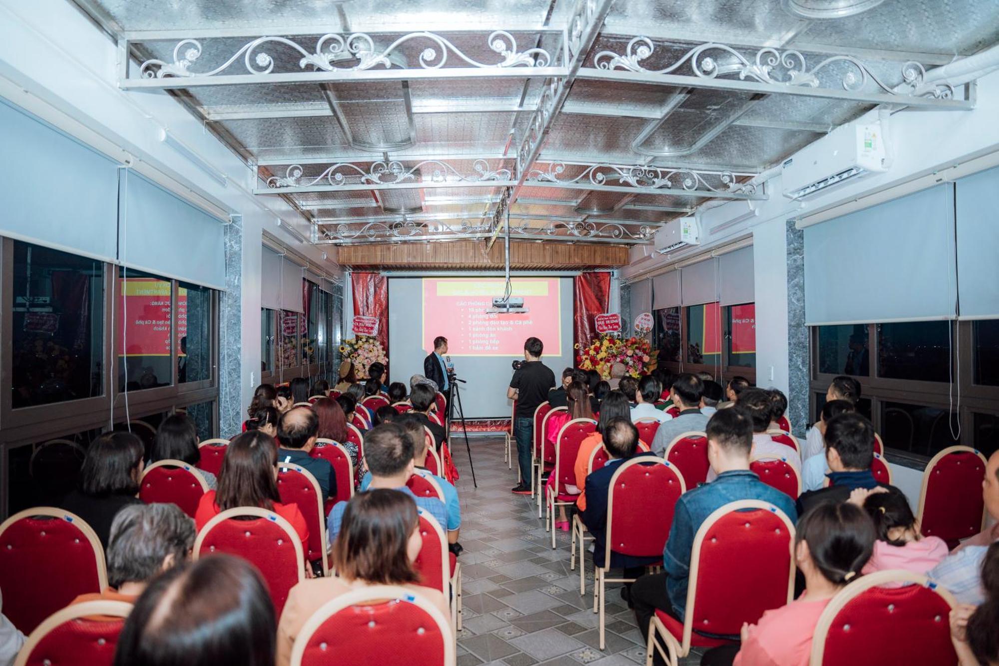 Gala & Hai Phong