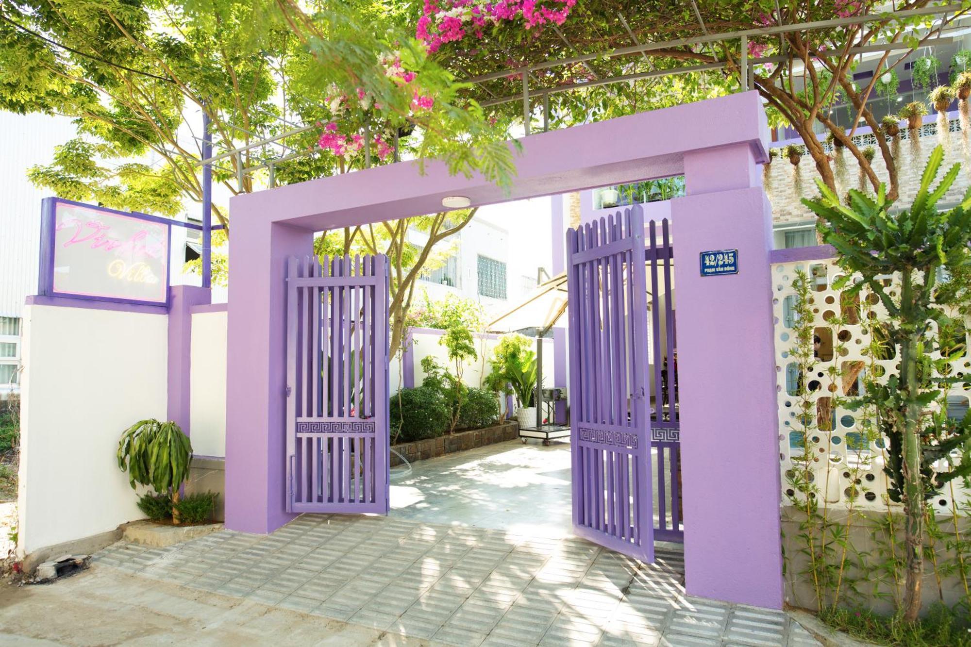 Violet Hue Homestay *