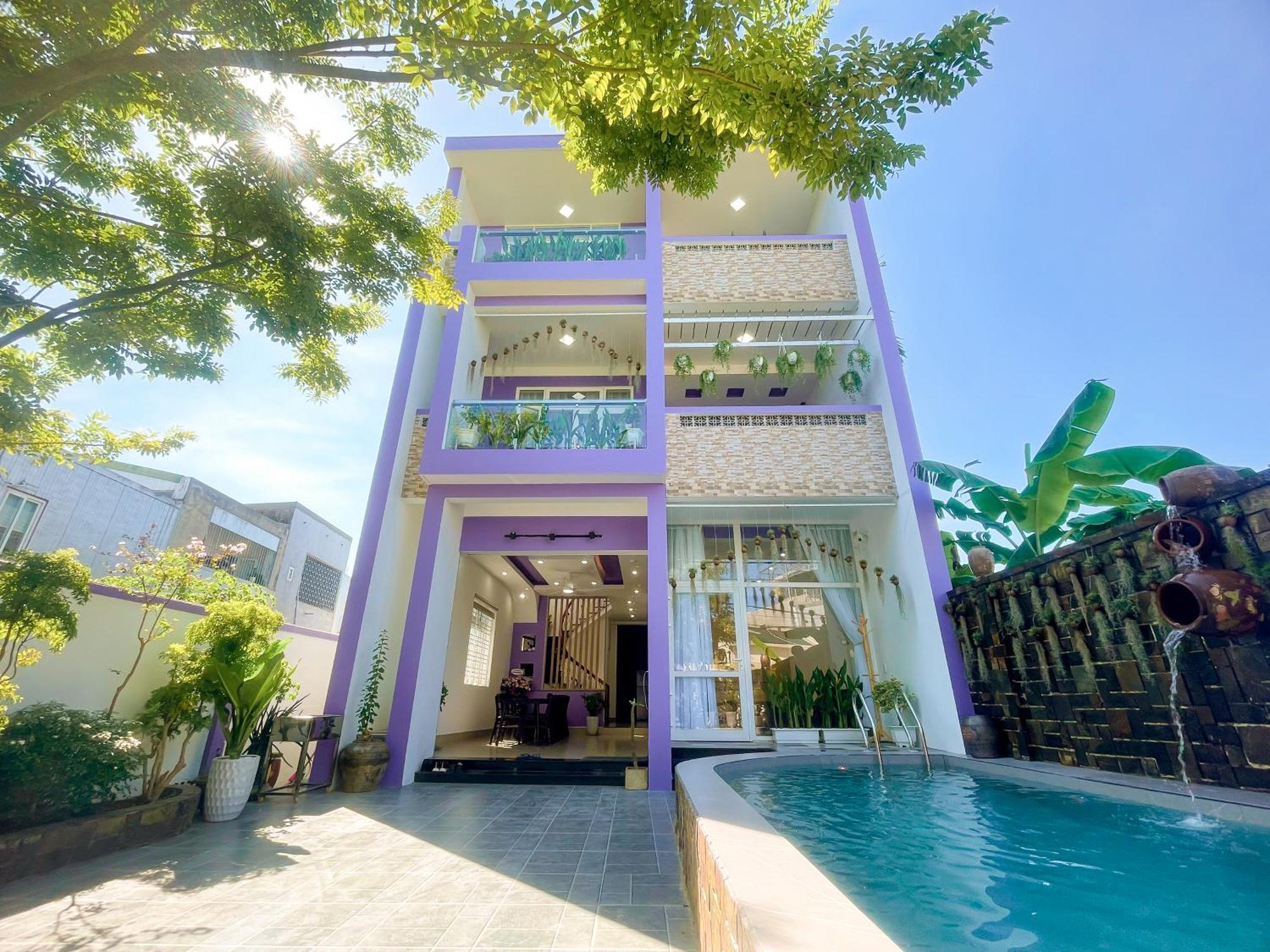 Homestay Violet Hue *