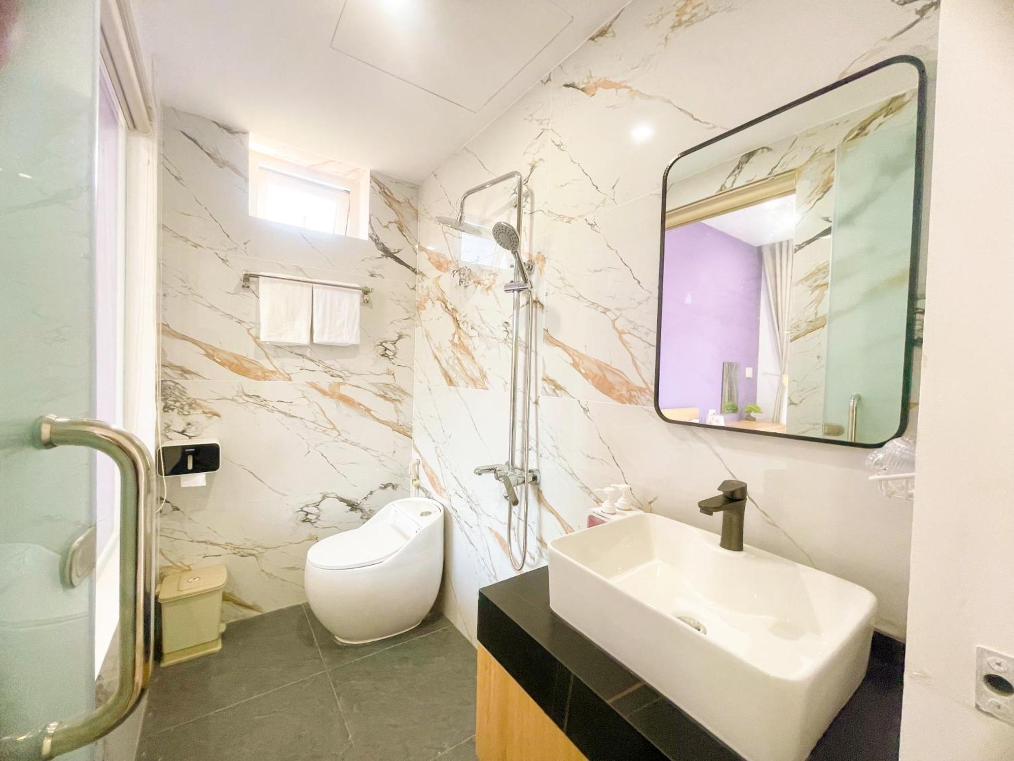 Homestay Violet Hue Thon Lai The