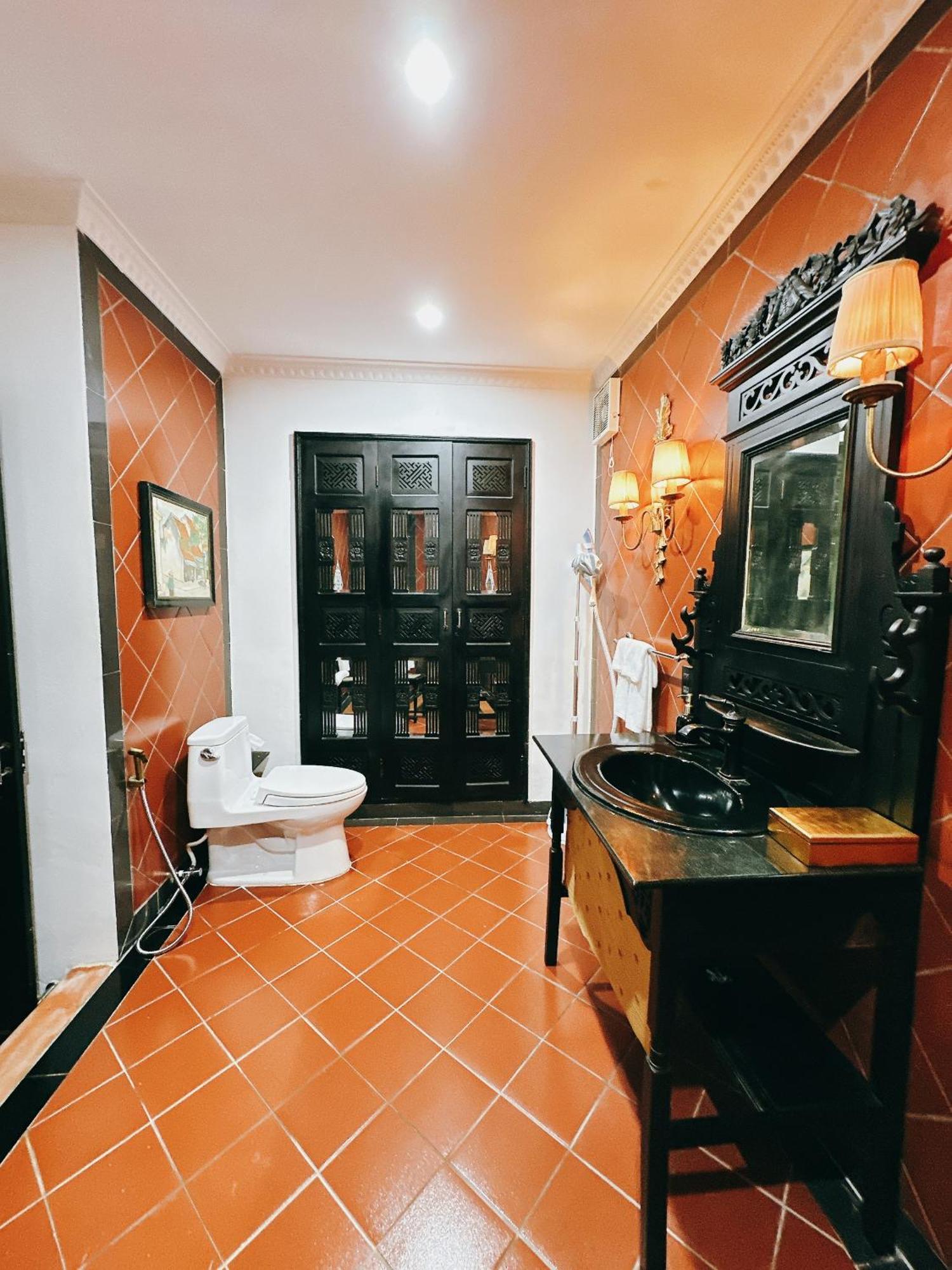 Binh An Village Hotel 4*