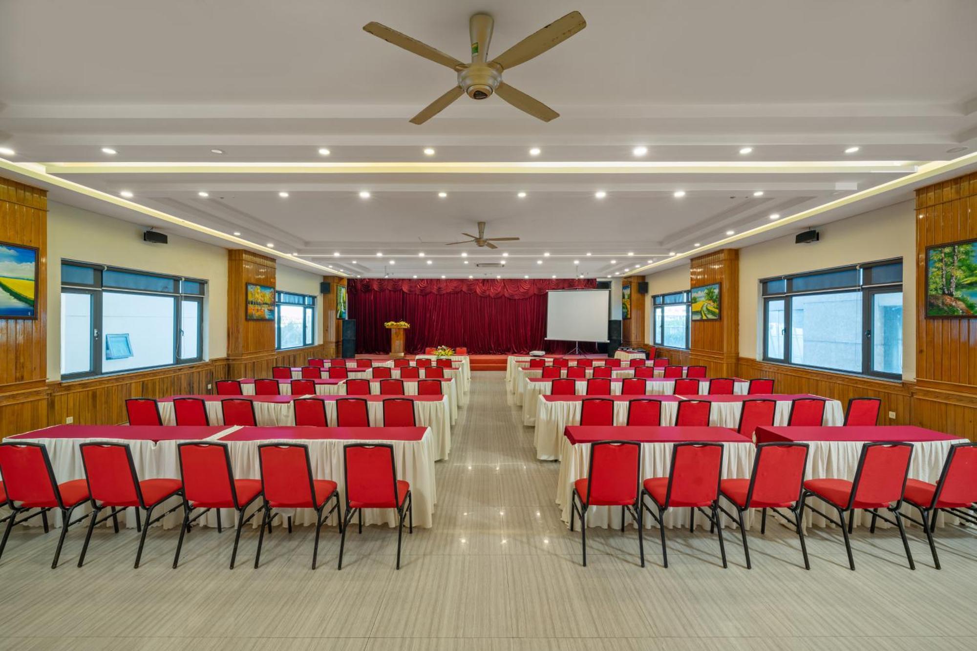Golden Sea 3 4* Đà Nẵng