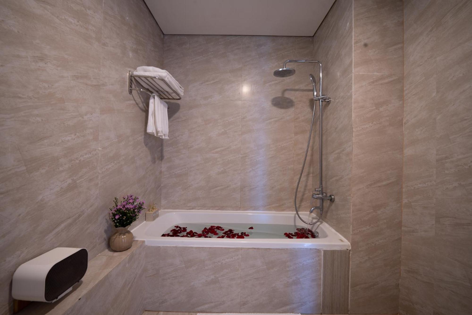 Hotel Golden Sea 3 4*