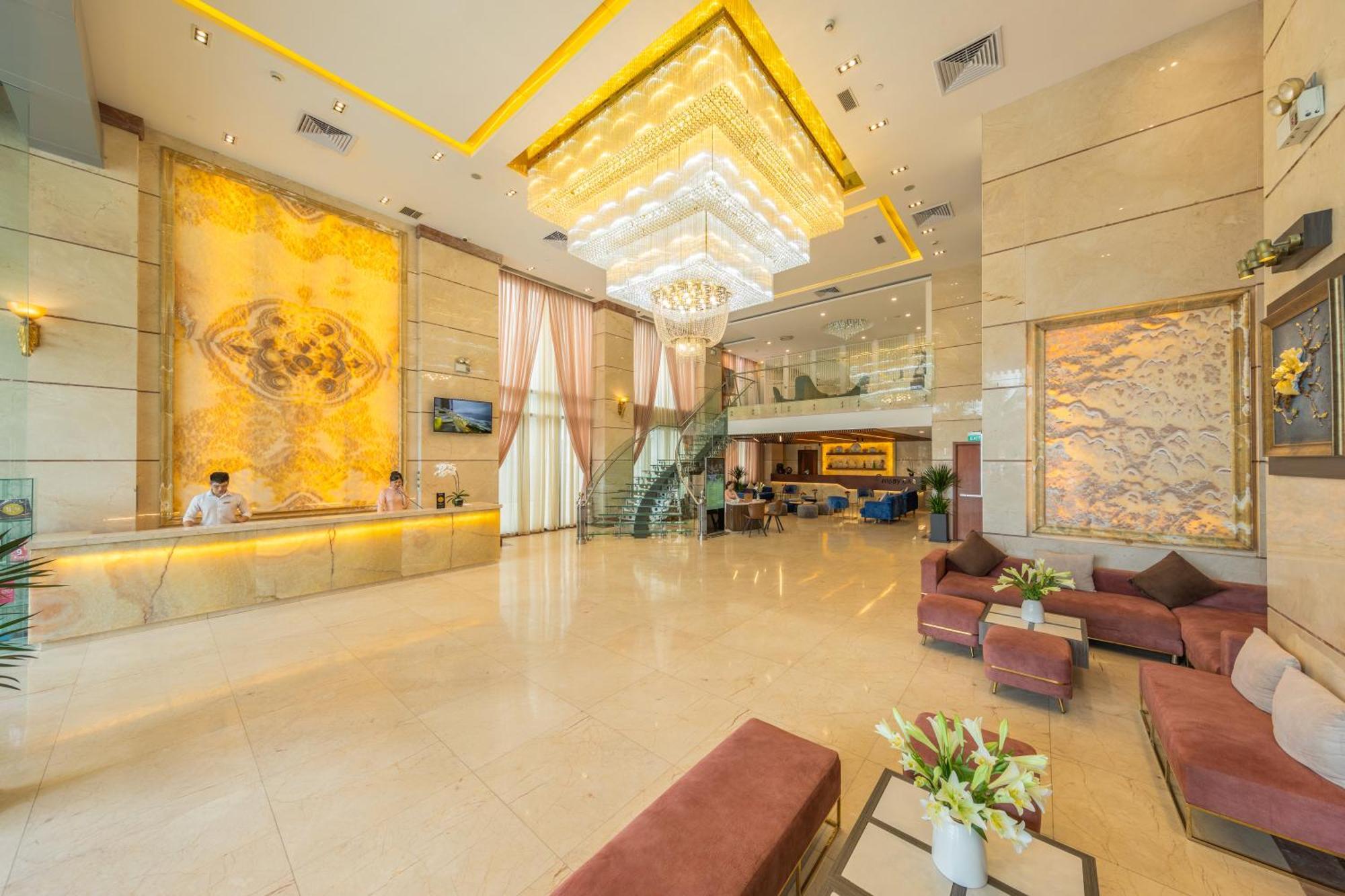 Mandila Hotel 4*