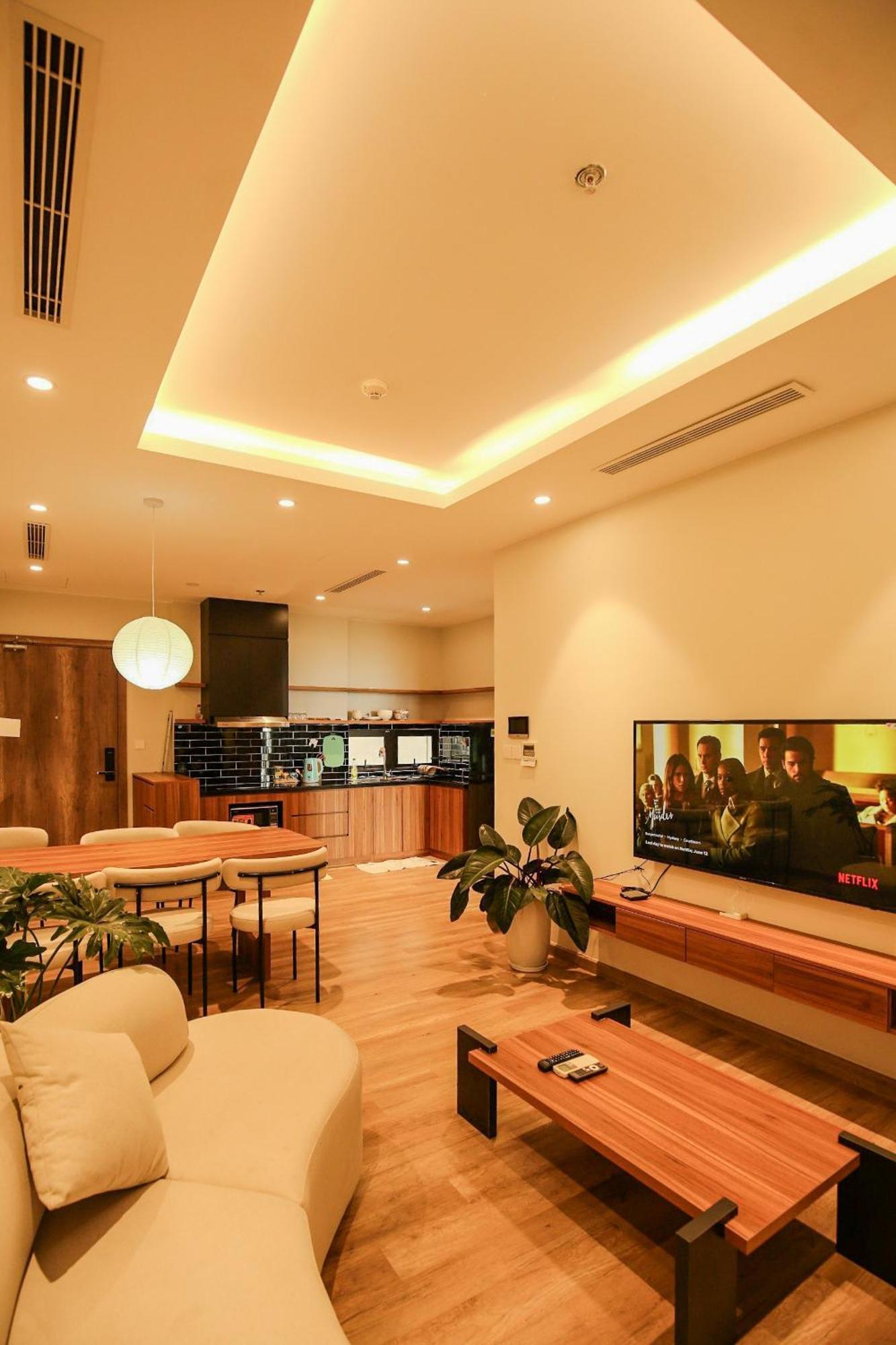 3br Ecopark Onsen! Balcony View Free Pool Hung Yen