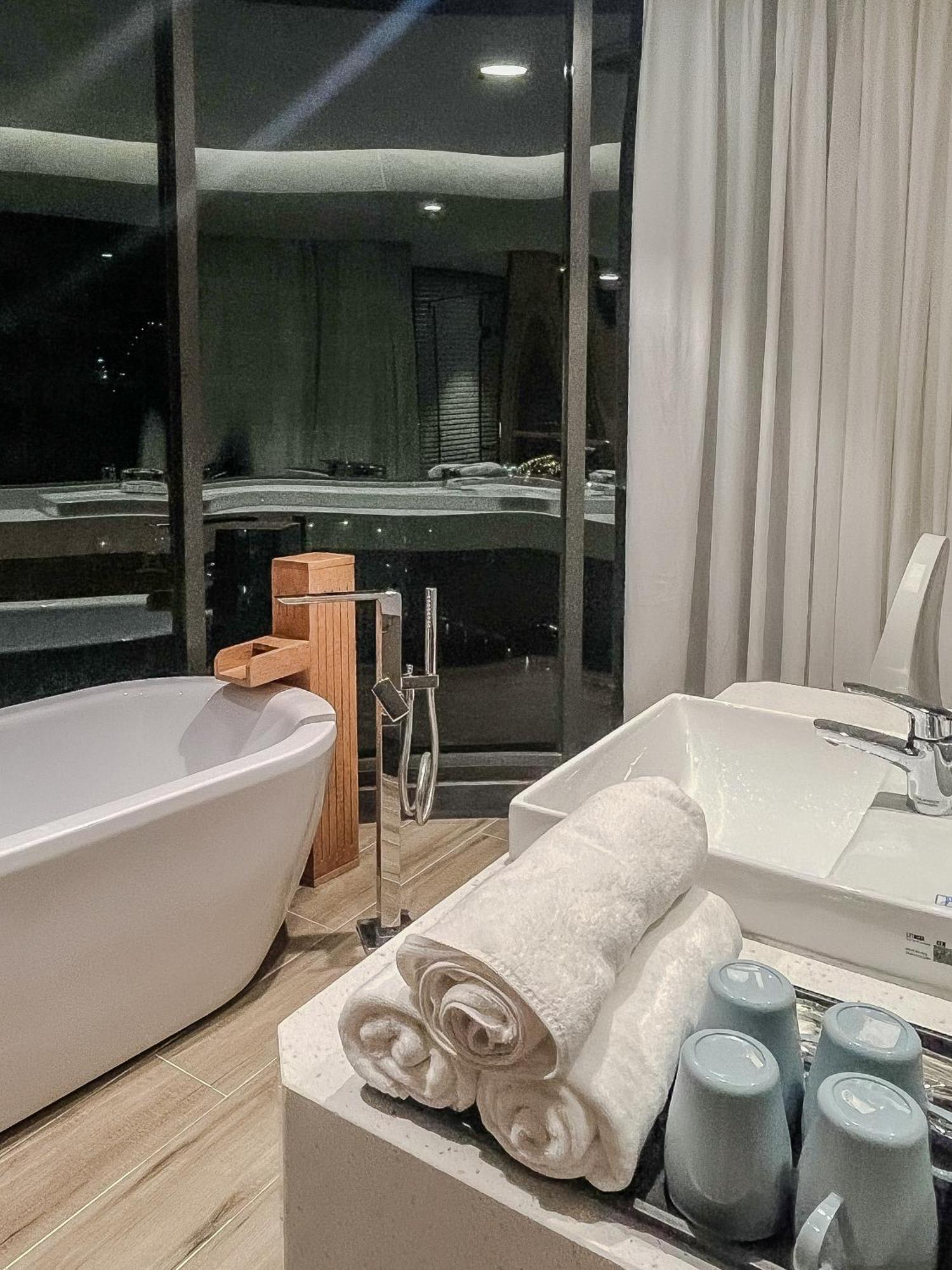 3br Ecopark Onsen! Balcony View Free Pool