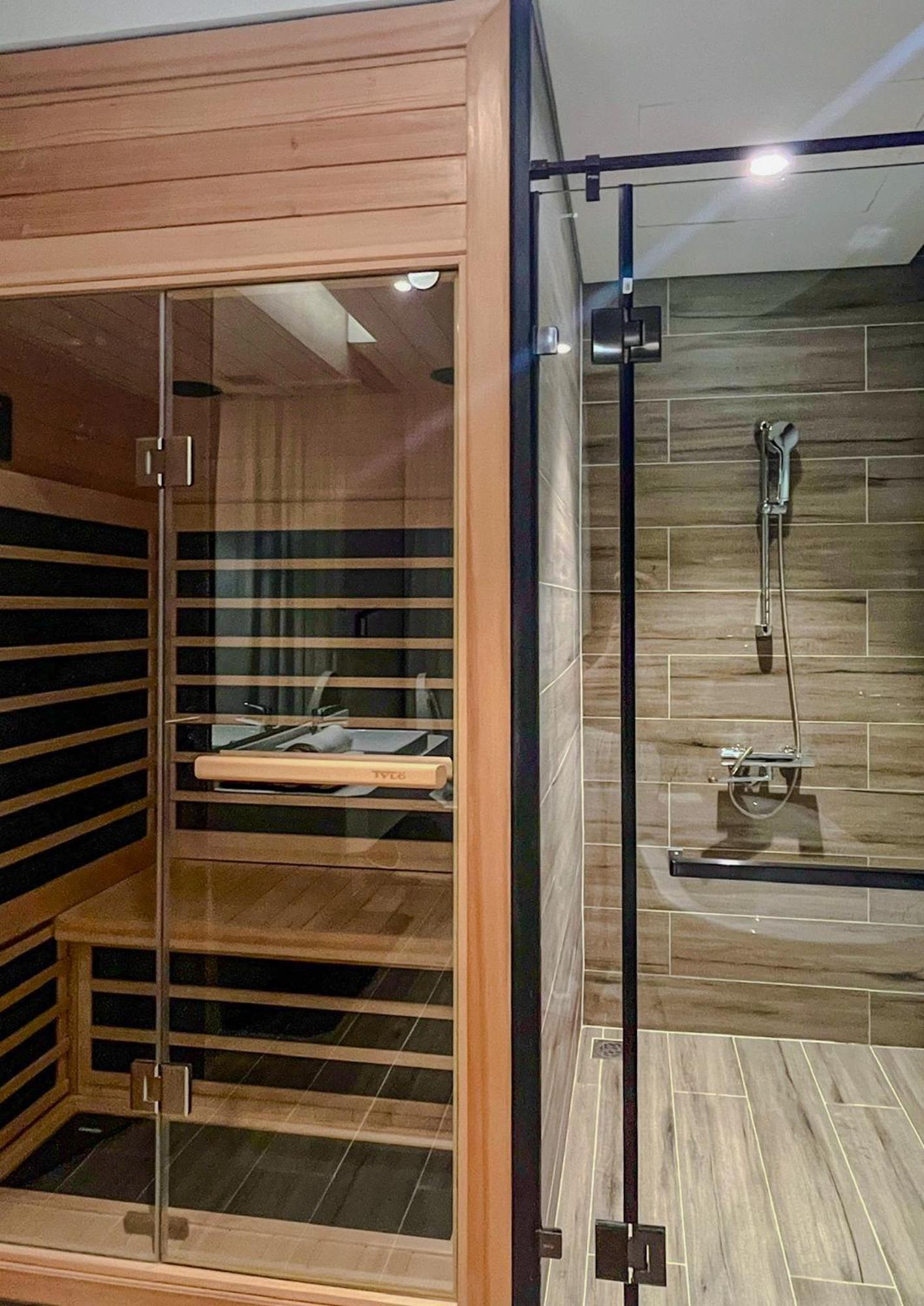 3br Ecopark Onsen! Balcony View Free Pool * Hung Yen