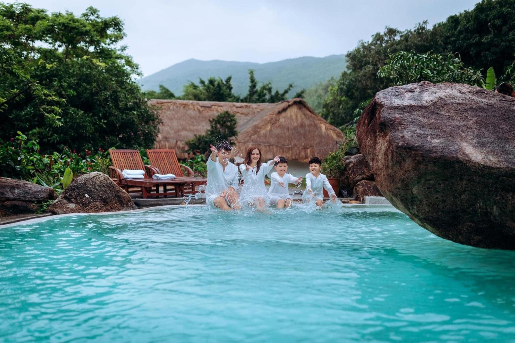 Resort Long Hill Bai Xep & 3*