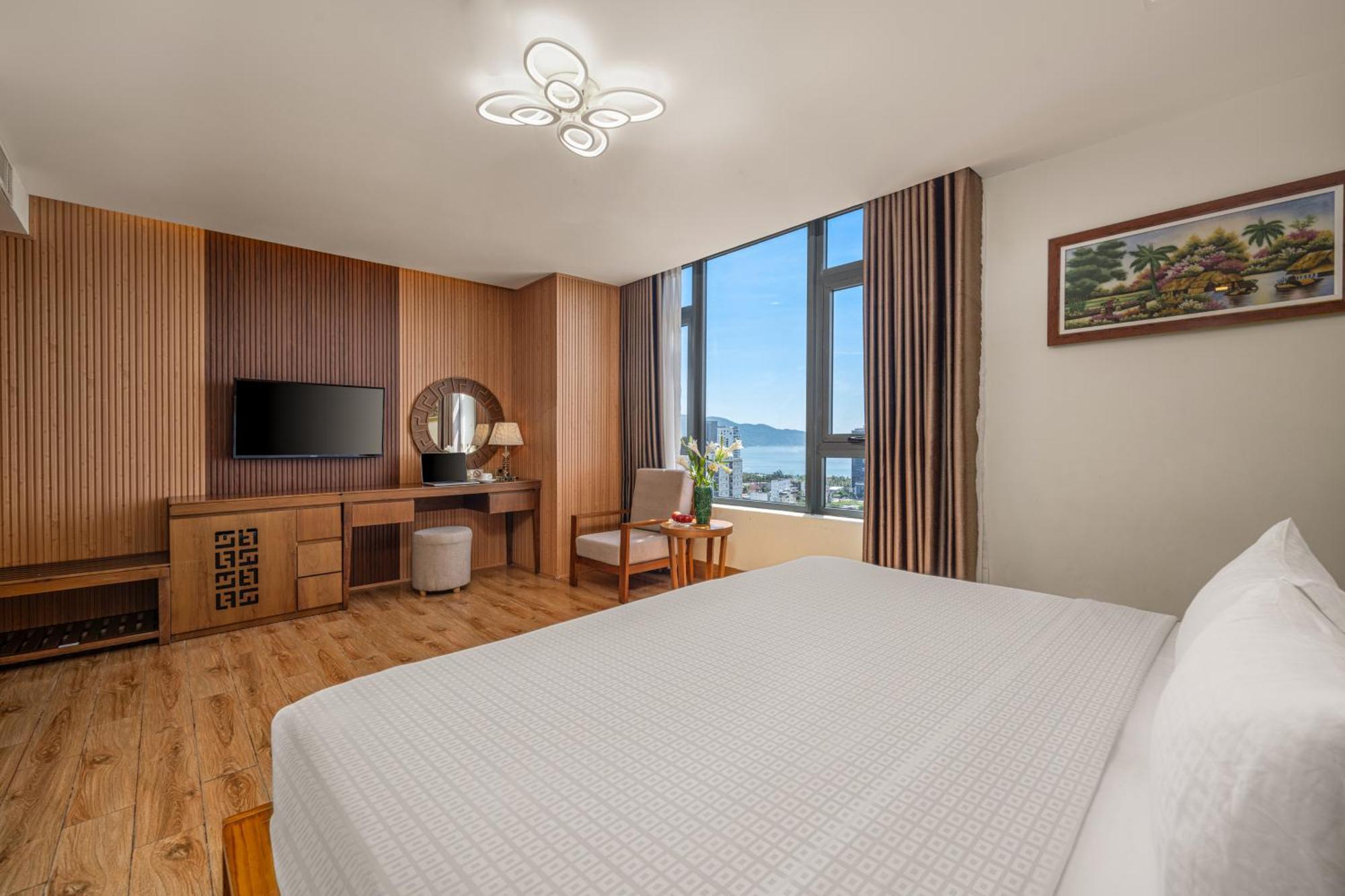 Nhu Minh Plaza 4*