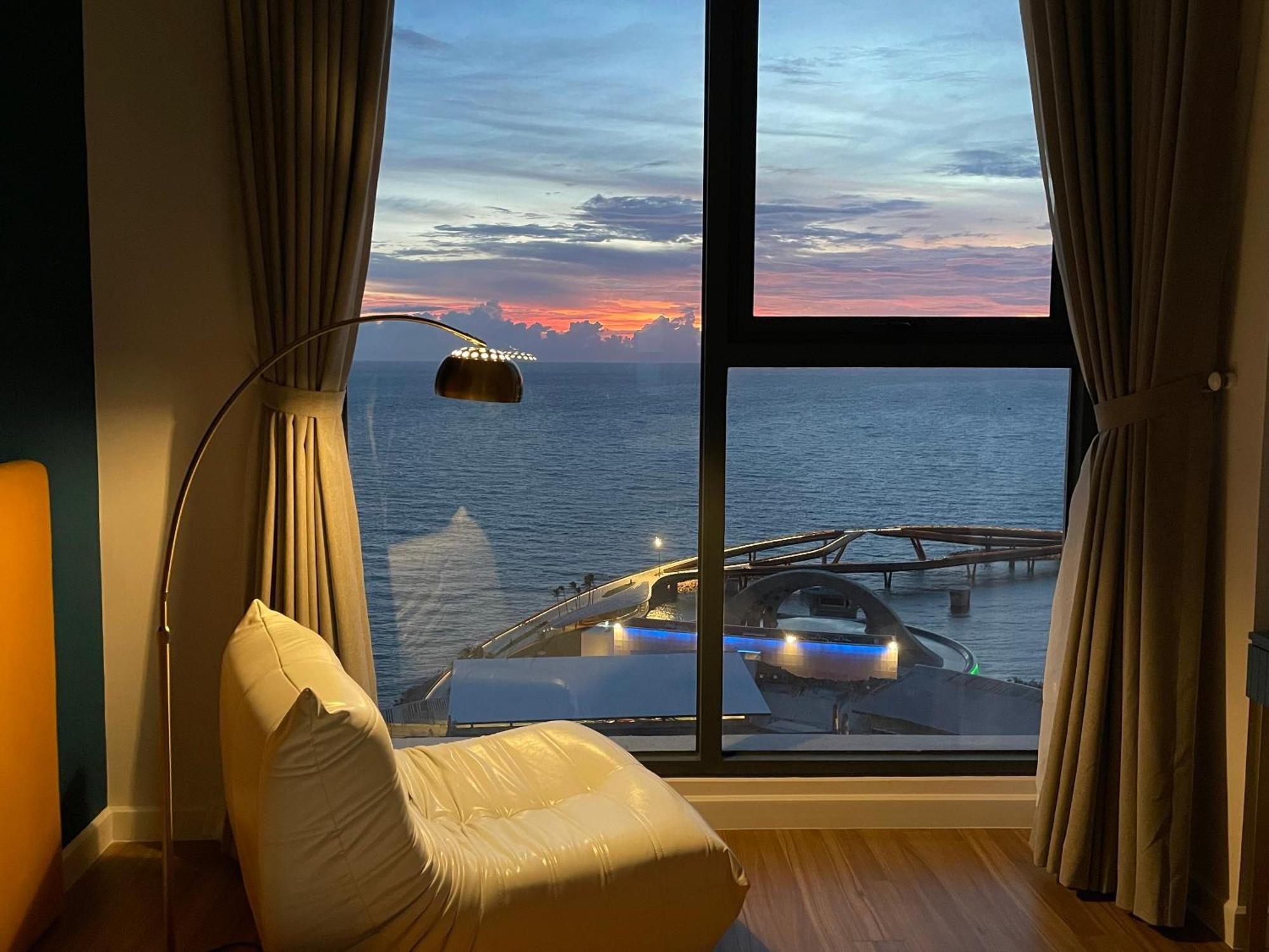 Sea Gallery Luxury