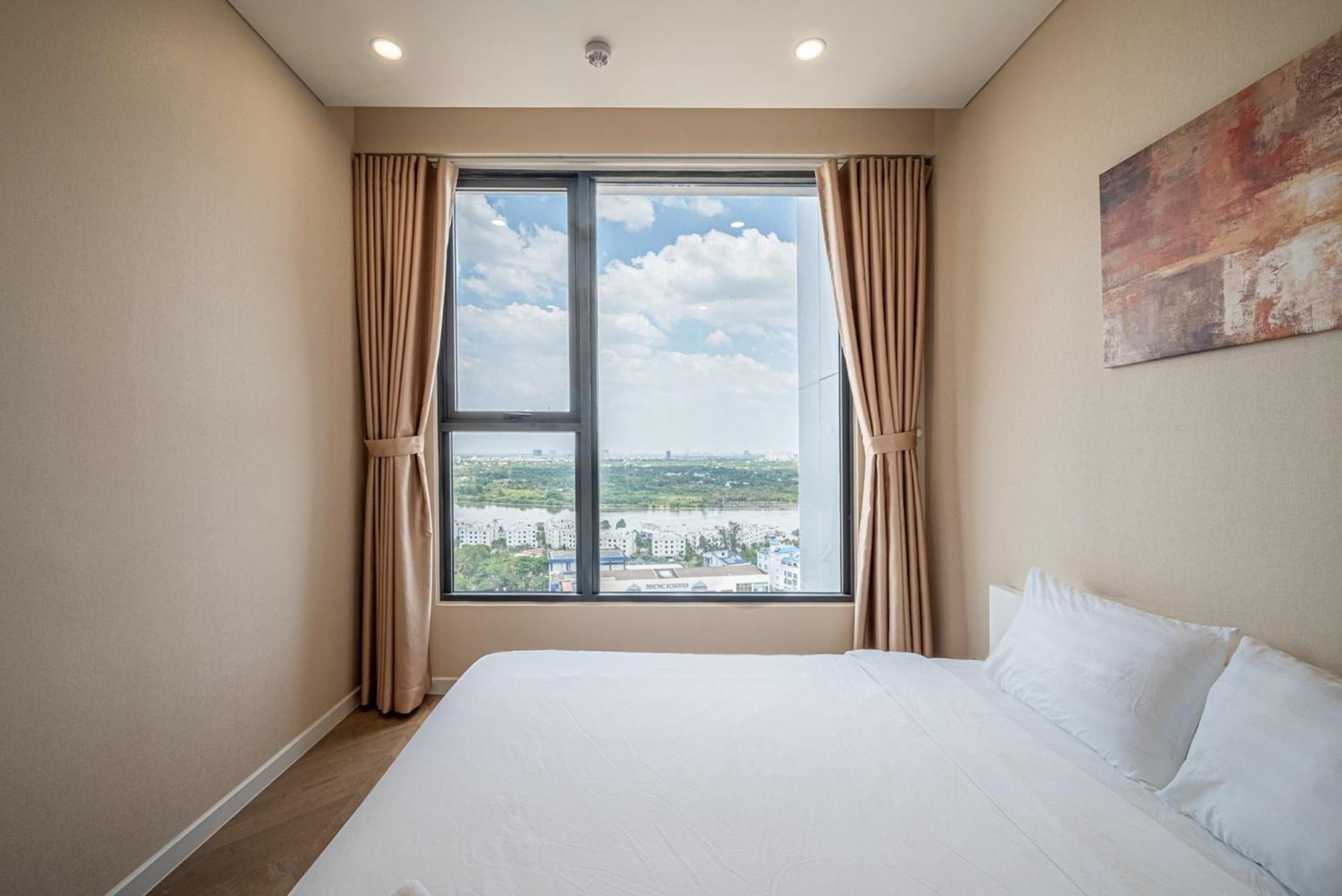 Lumiere Riverside - Luxury District 2