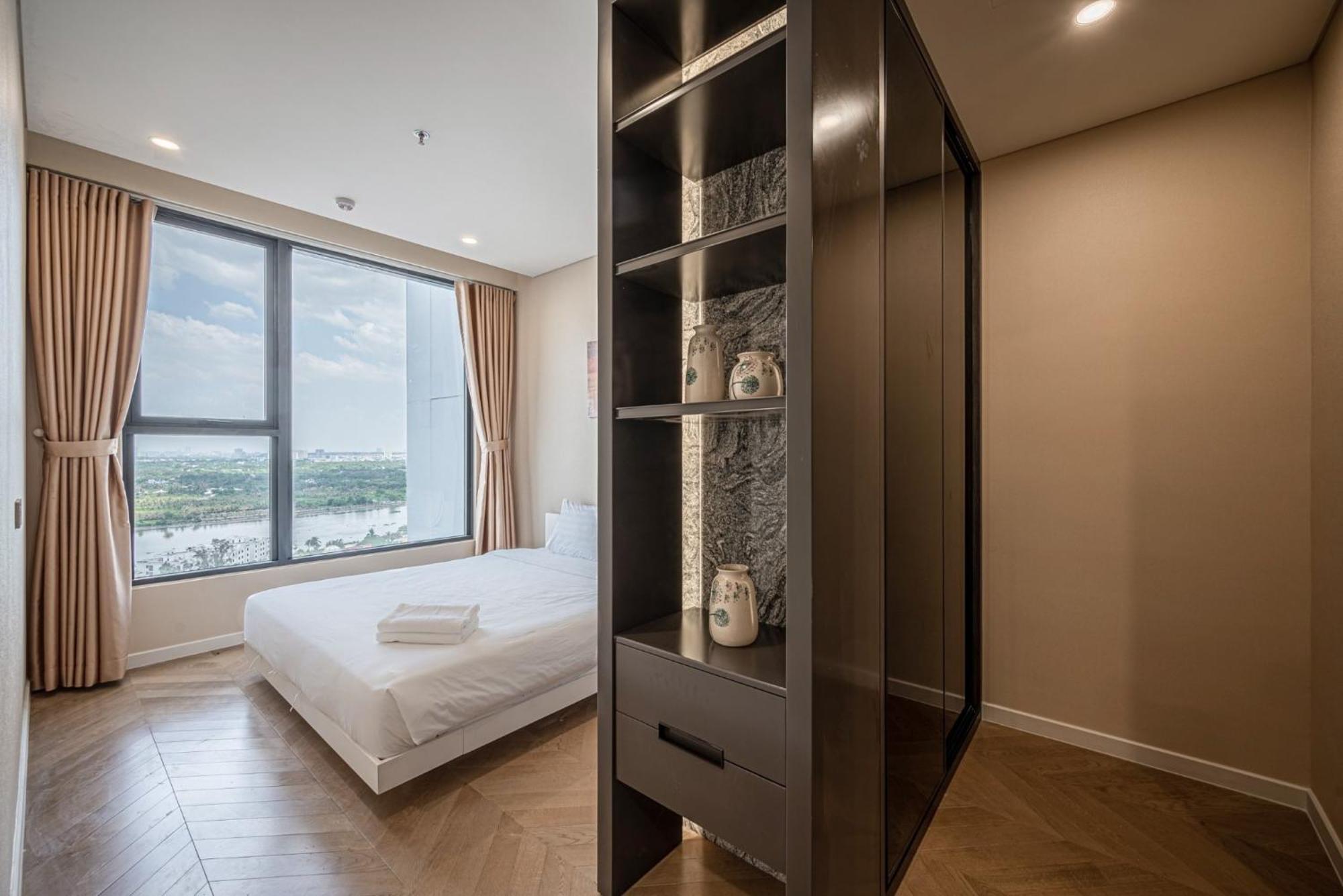 Lumiere Riverside - Luxury District 2