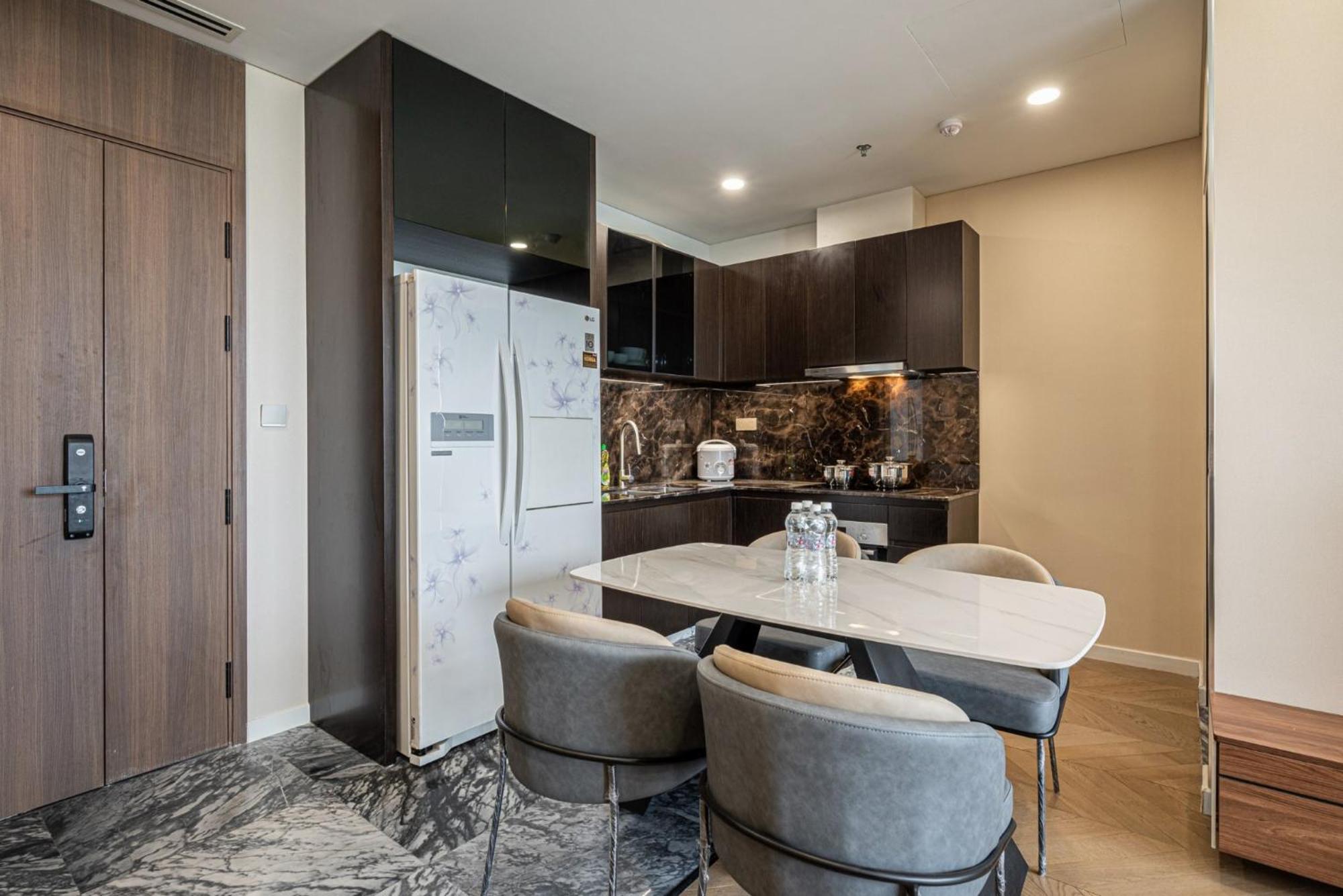 Apartment Lumiere Riverside - Luxury District 2 *