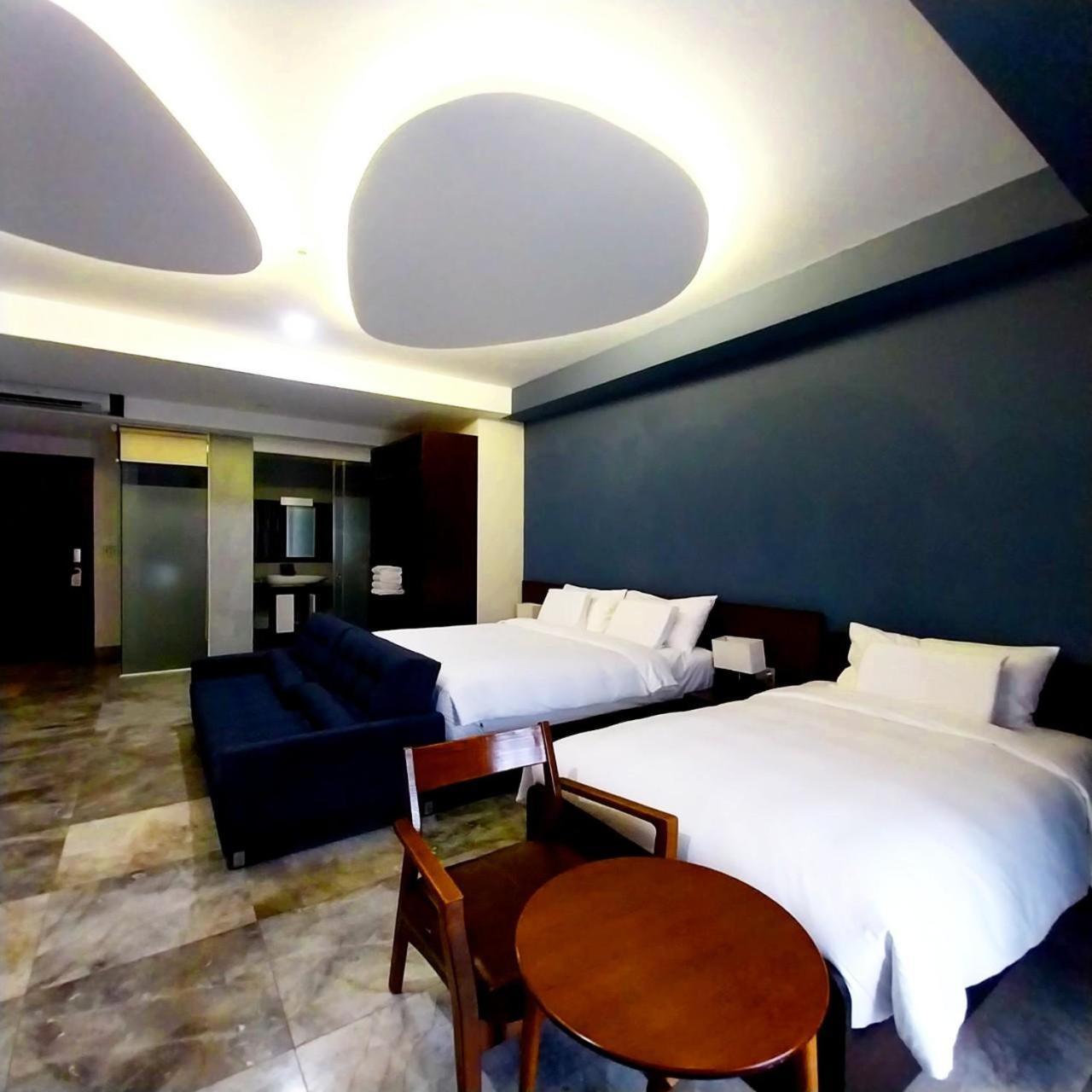 Mojo Boutique Hotel