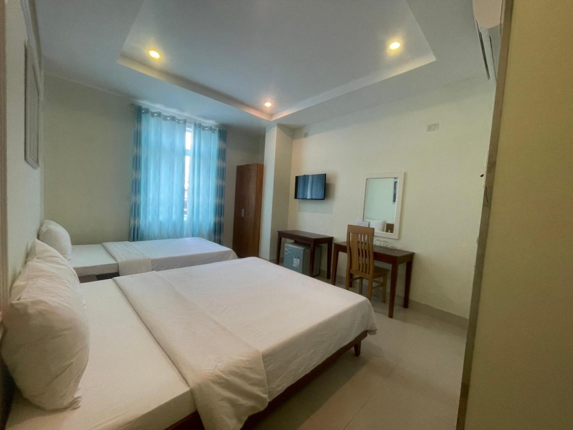 Ly Ky Hotel *