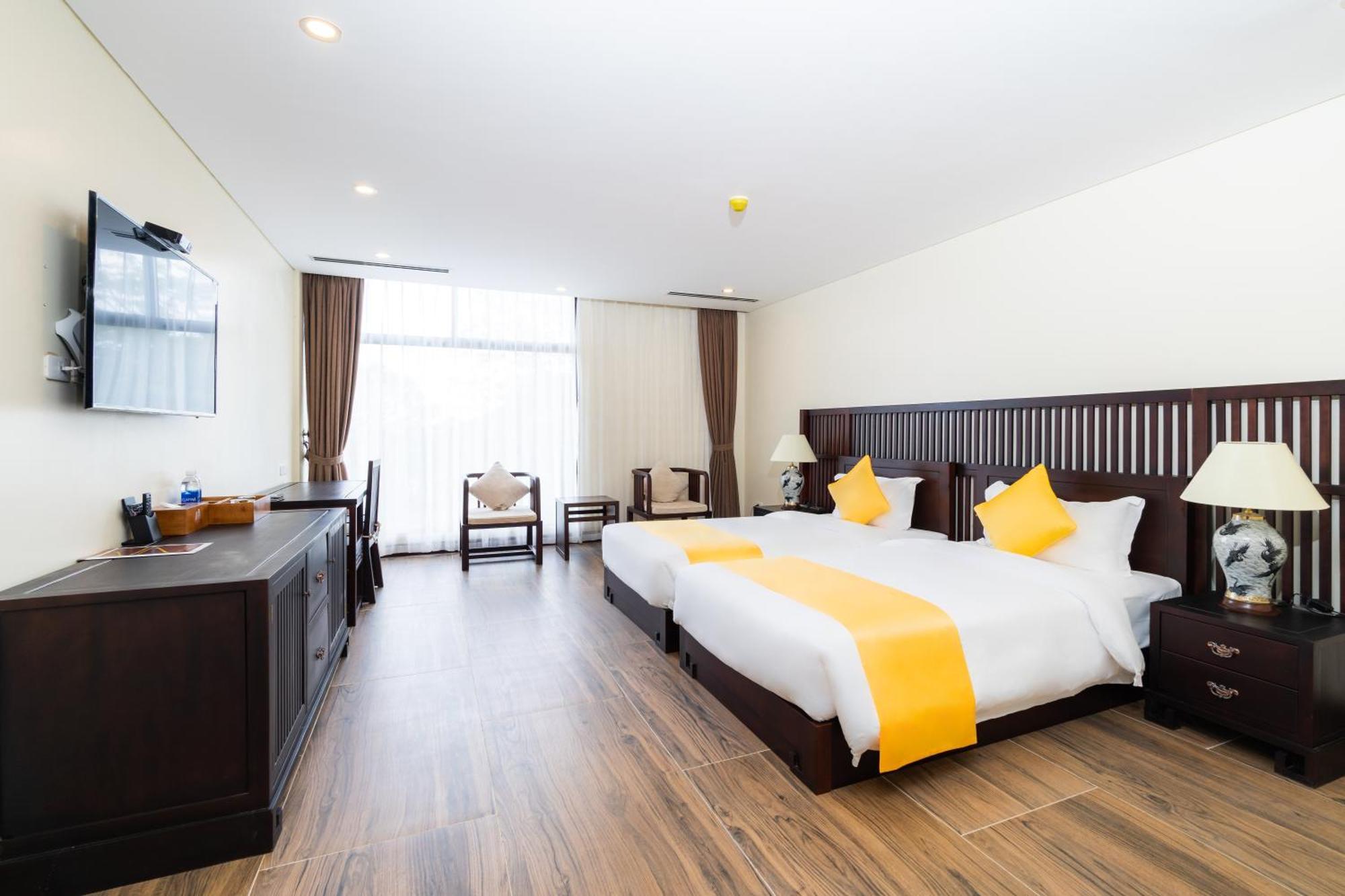 Tam Chuc Complex Hotel Phu Ly