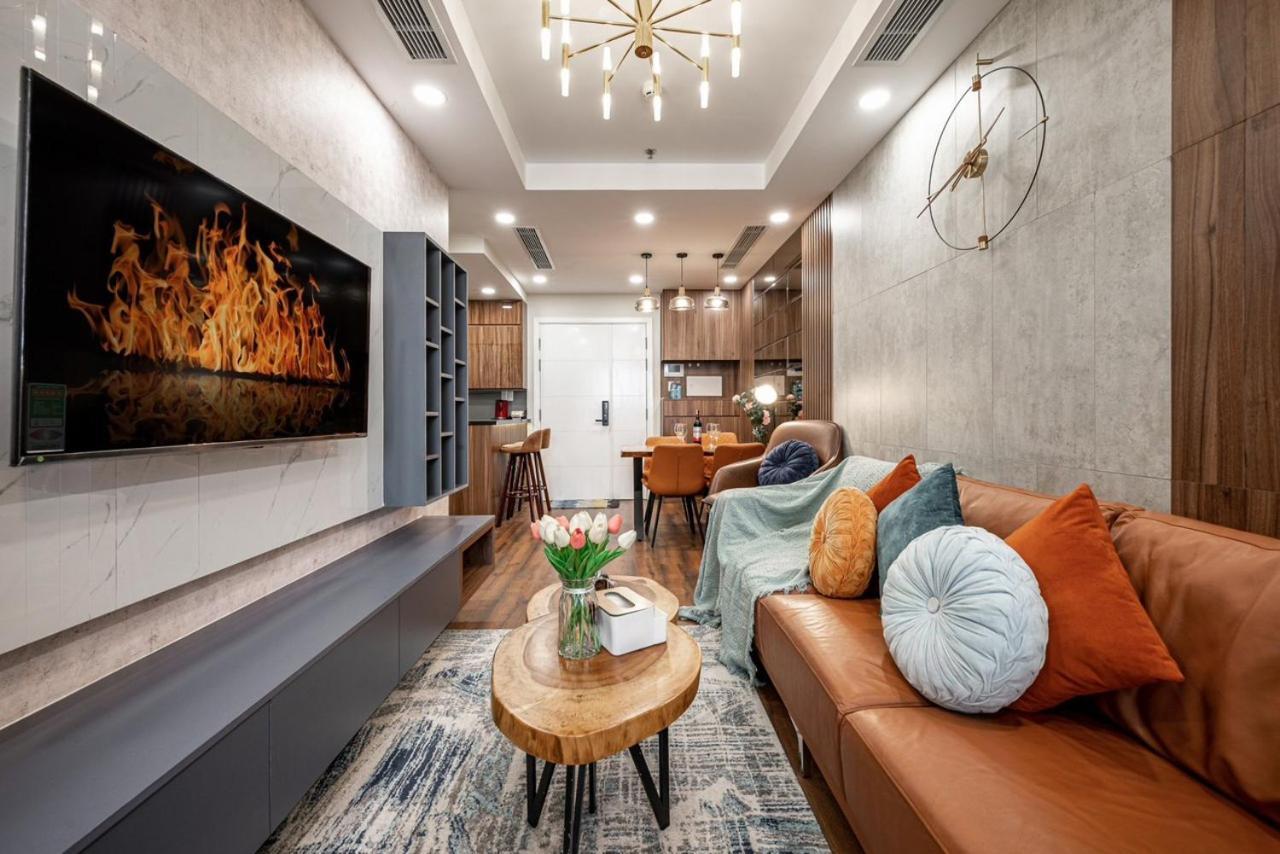 Modern 2br 12 Center At Terra Royal By Orli Apartment