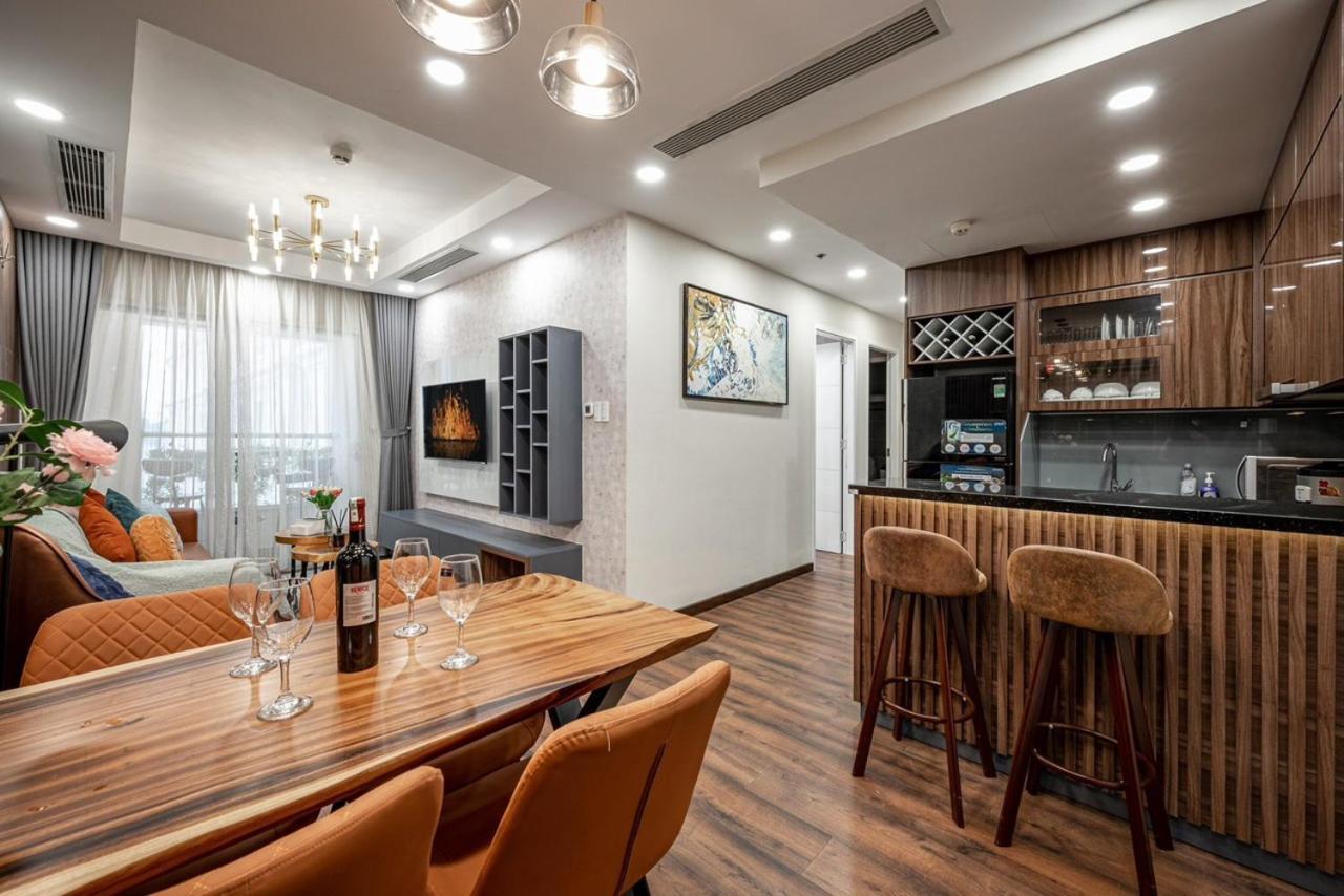Apartment Modern 2br 12 Center At Terra Royal By Orli