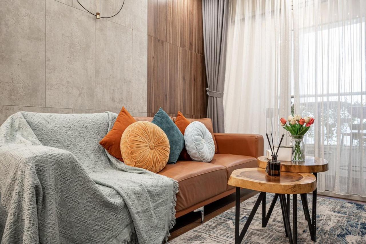 Apartment Modern 2br 12 Center At Terra Royal By Orli *